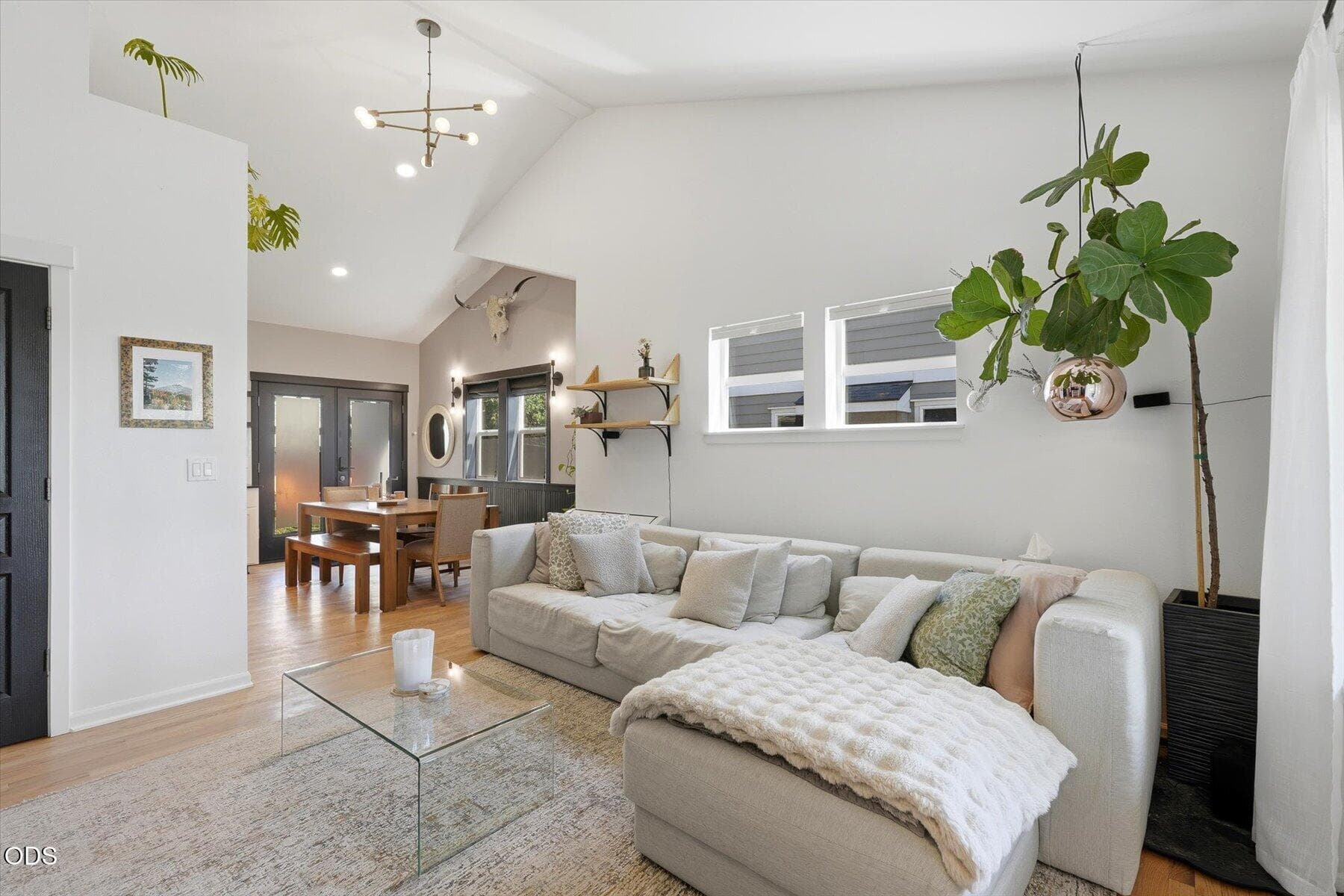 4. Photo 4 of 49, 1236 NW Mount Washington Drive, Bend, OR 97703