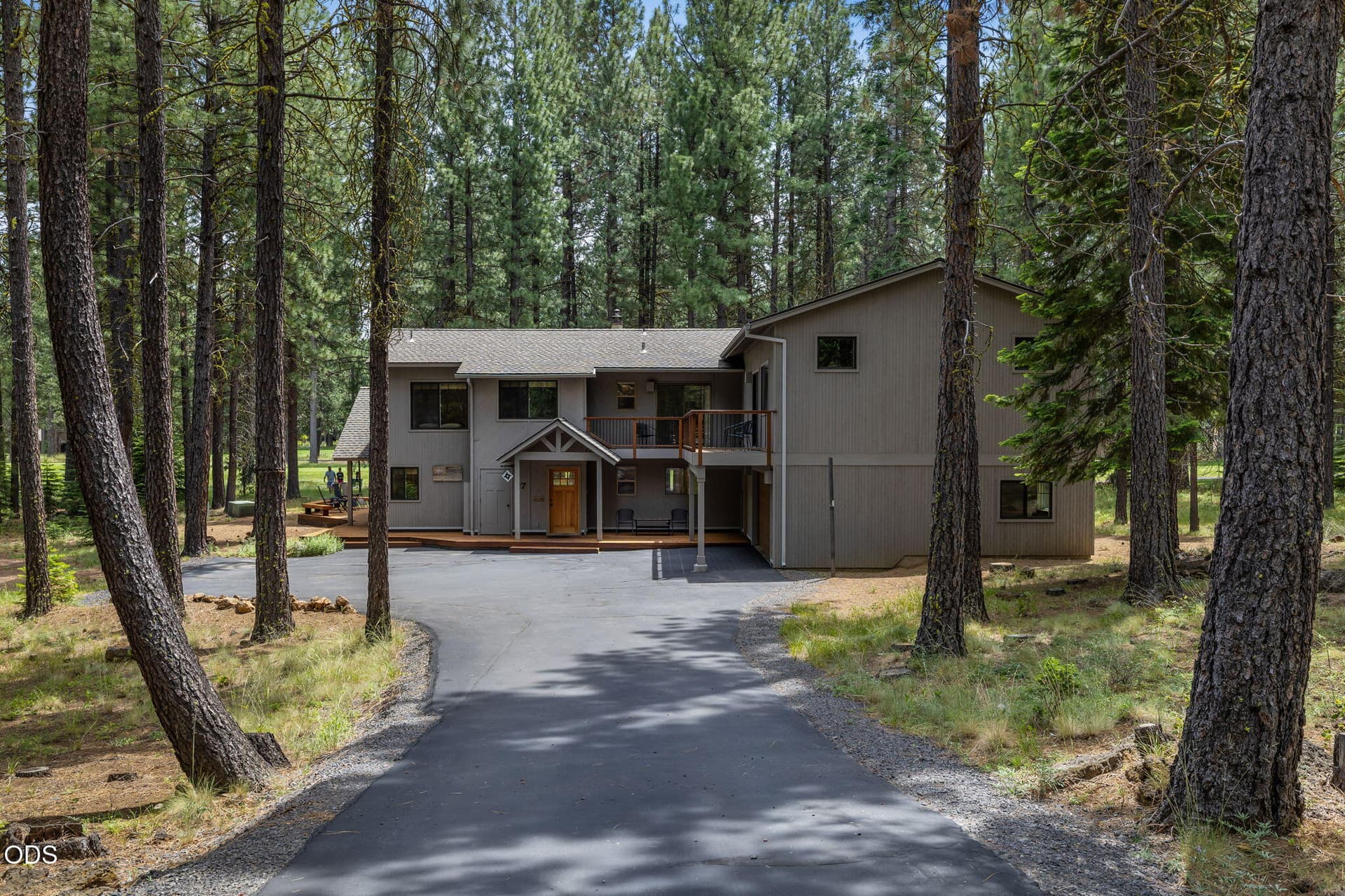 2026_06_23_71006_bracken_lane_gh87_bbr-3. Photo 1 of 65, 71006 Bracken Lane Unit GH 87, Black Butte Ranch, OR 97759