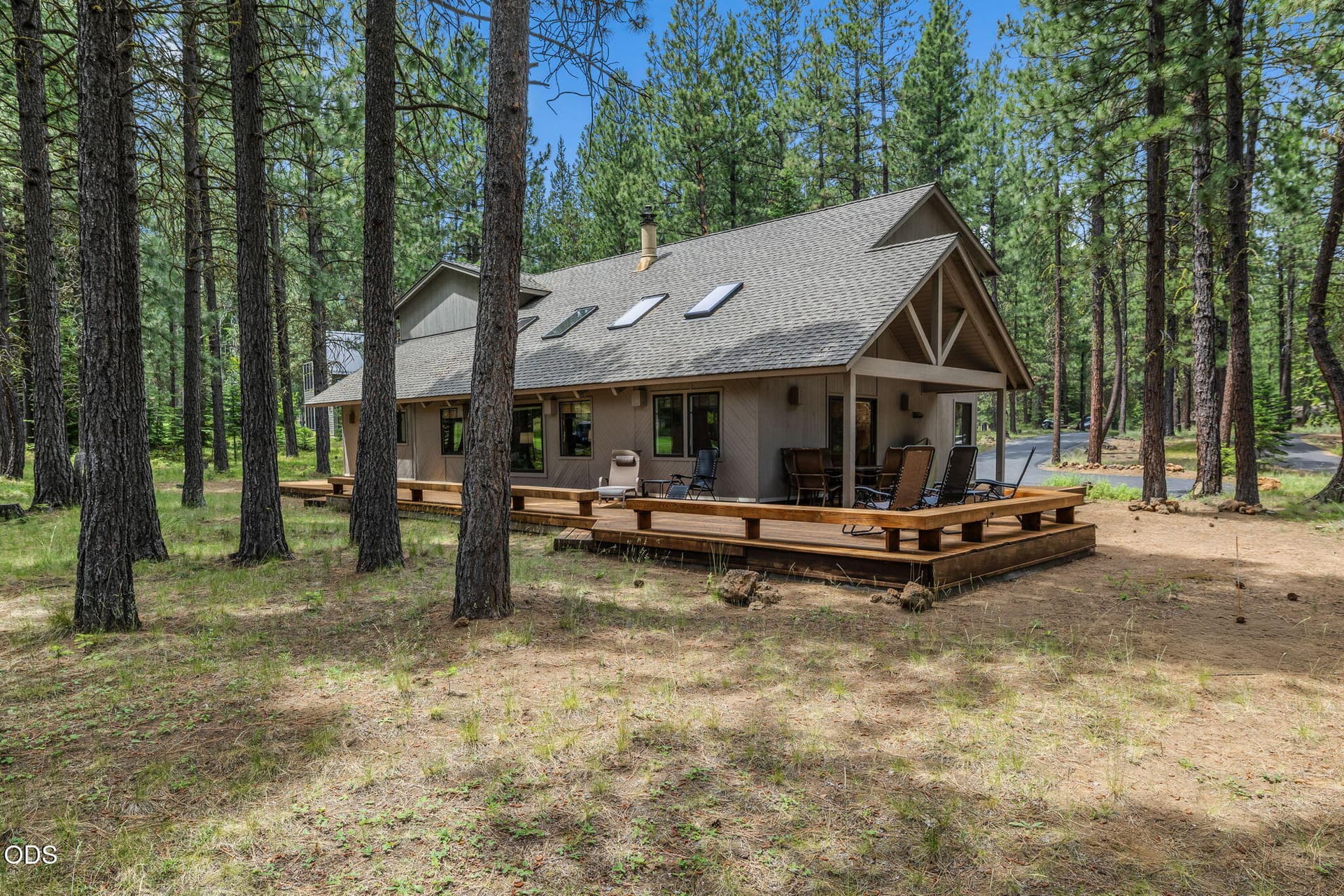 2026_06_23_71006_bracken_lane_gh87_bbr-6. Photo 3 of 65, 71006 Bracken Lane Unit GH 87, Black Butte Ranch, OR 97759