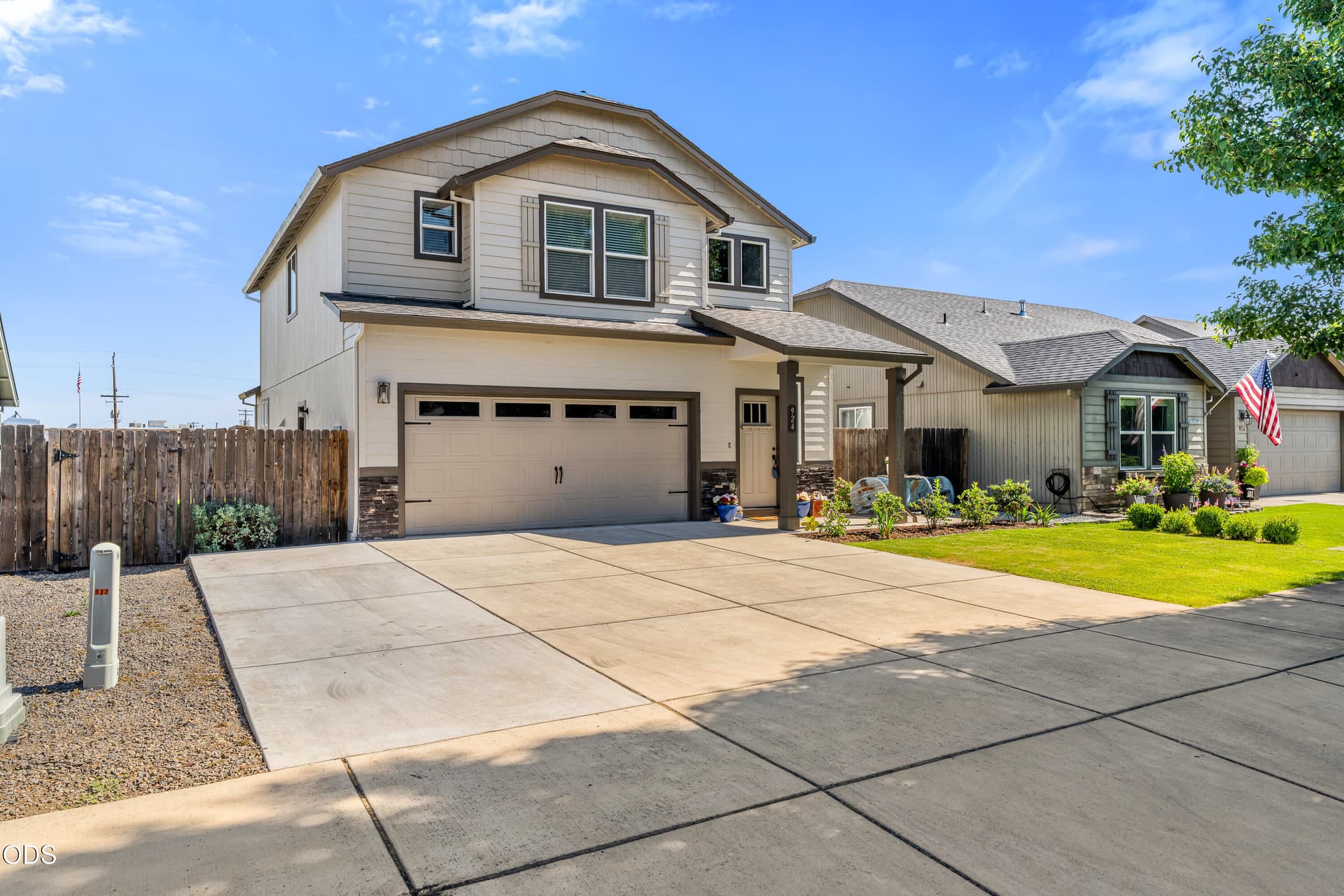 EXT2 (4 of 10). Photo 1 of 31, 924 Pendleton Drive, Medford, OR 97501
