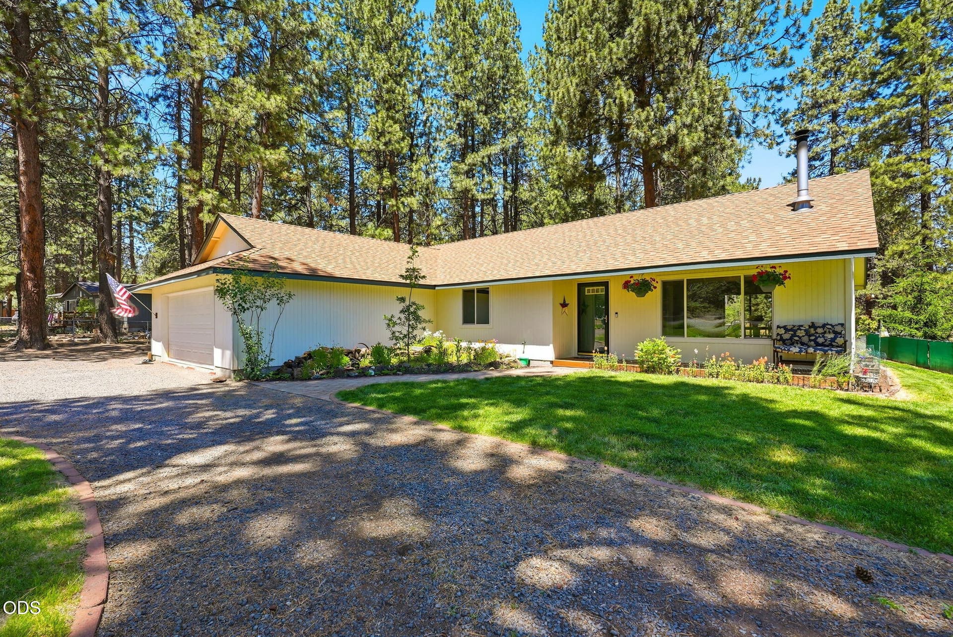 4-web-or-mls-Riley_Visuals_004. Photo 3 of 57, 19184 Baker Road, Bend, OR 97702