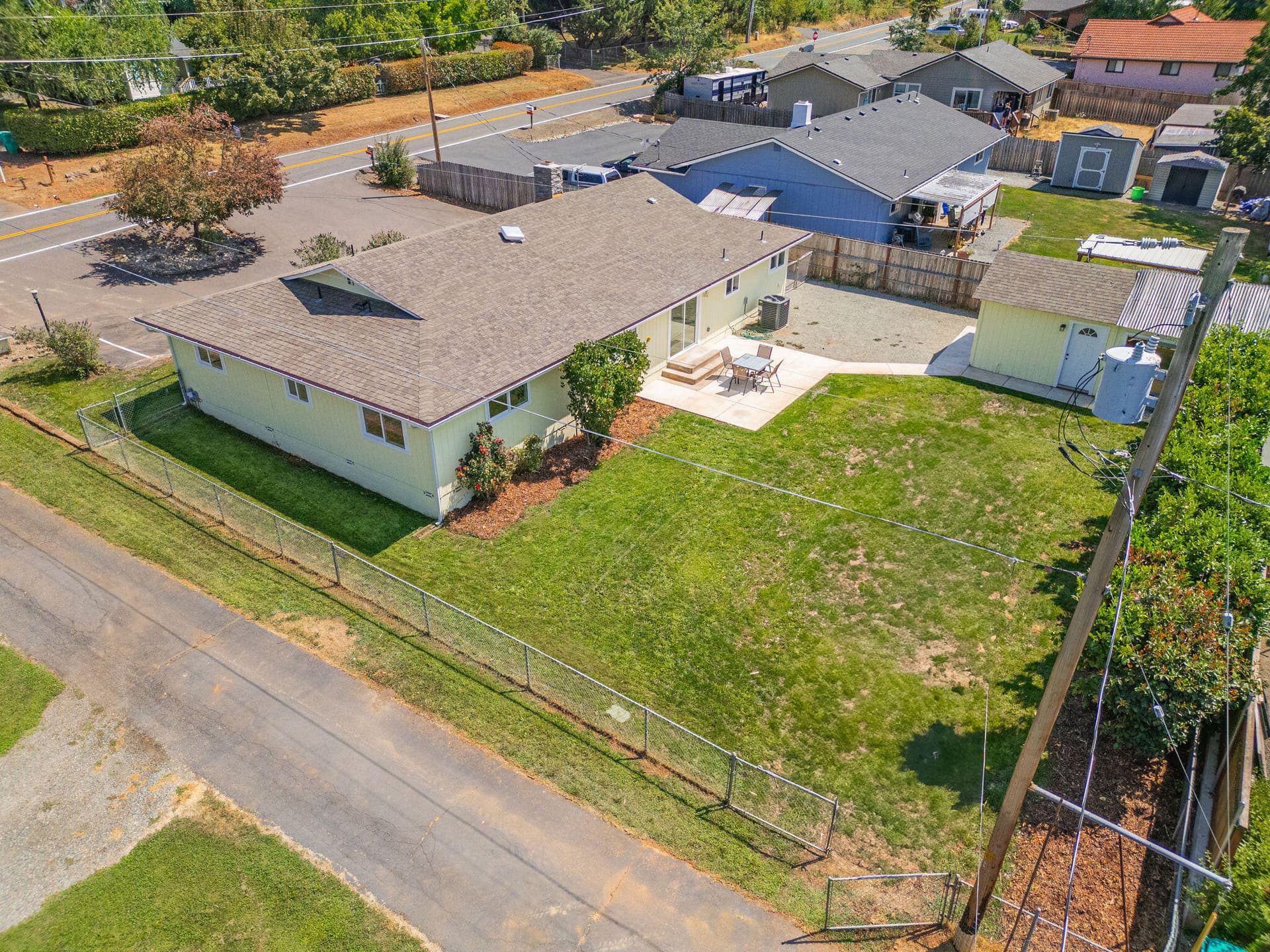 HD-14. Photo 3 of 31, 2040 Hamilton Lane, Grants Pass, OR 97527