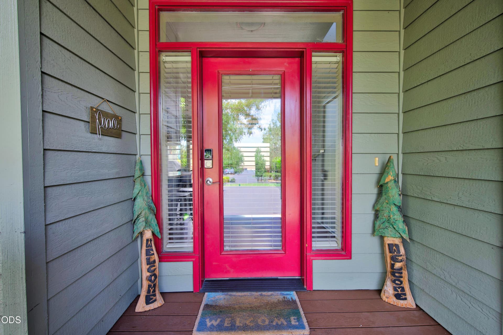 3. Photo 3 of 24, 993 Golden Pheasant Drive, Redmond, OR 97756