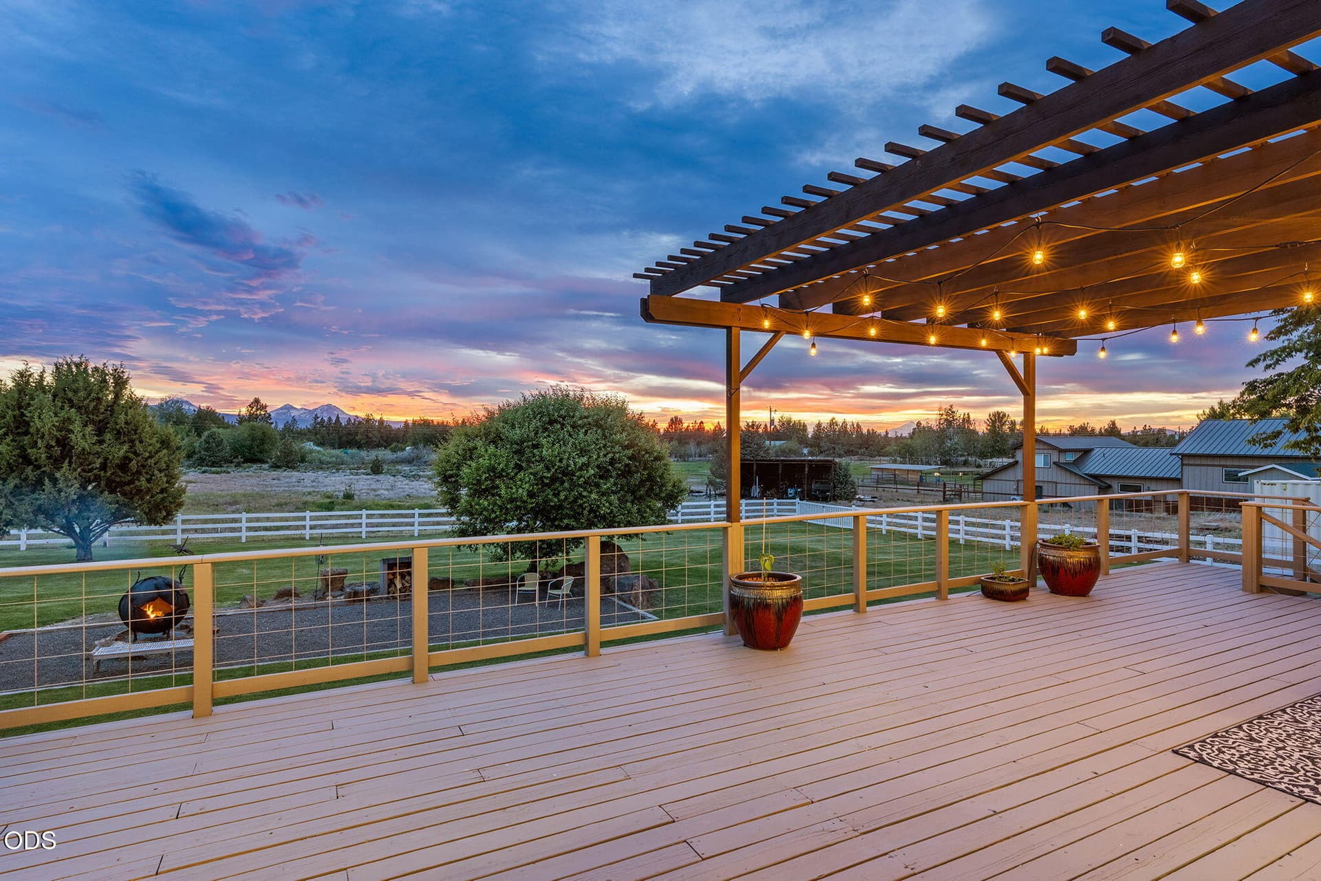 7-web-or-mls-Enjoy an Evening on the Bac. Photo 5 of 69, 63531 Gentry Loop, Bend, OR 97701