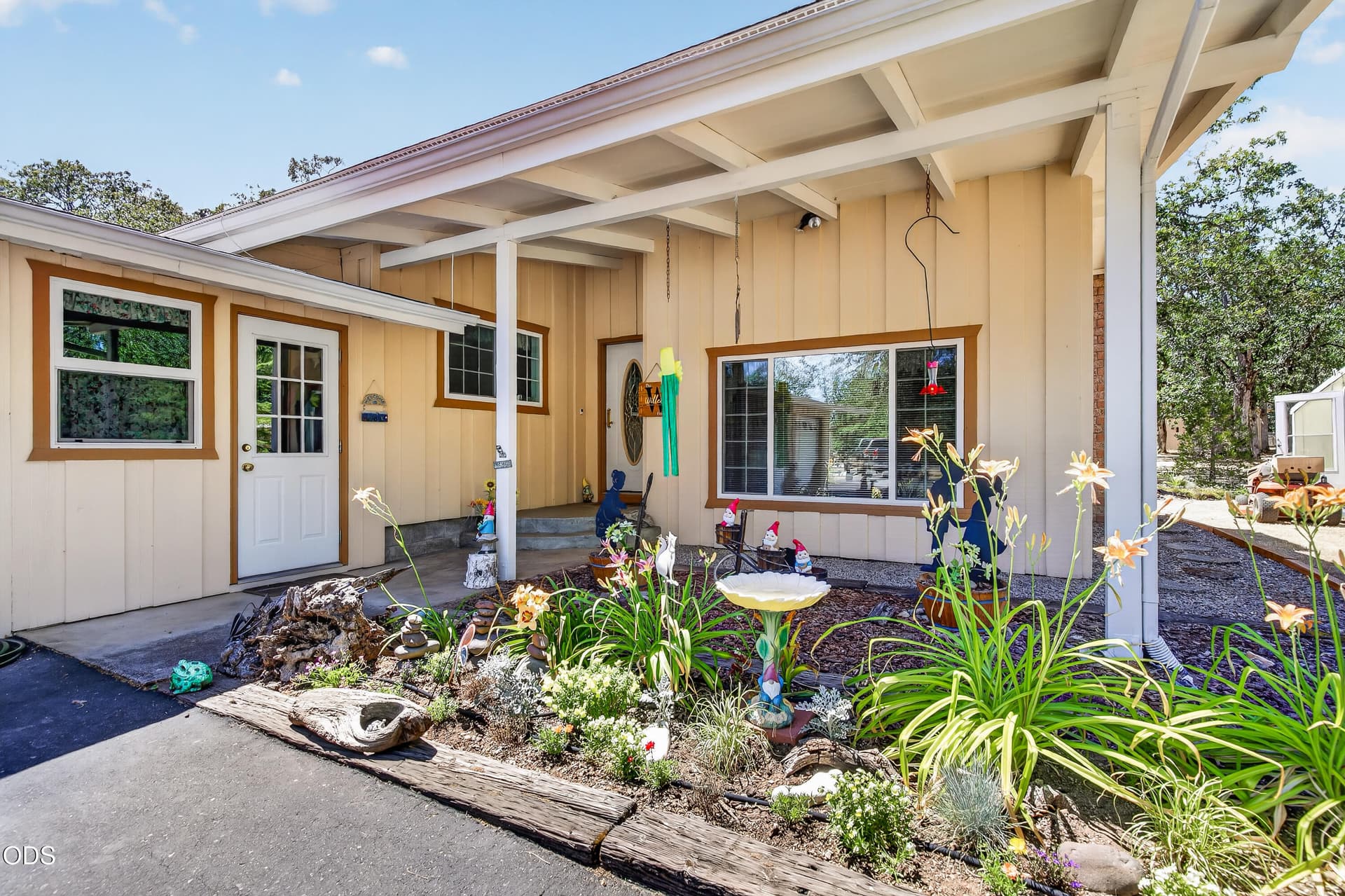 3. Photo 3 of 24, 11339 Michael Road, Central Point, OR 97502