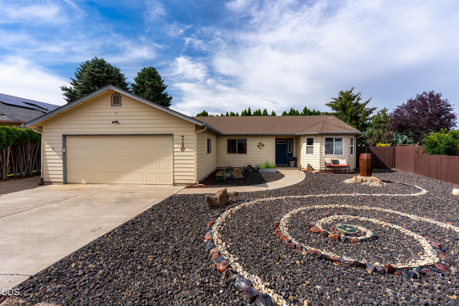 103_NW 21st Ct_Pro Property Photos_Bend. Photo 1 of 44, 710 NW 21st Court, Redmond, OR 97756