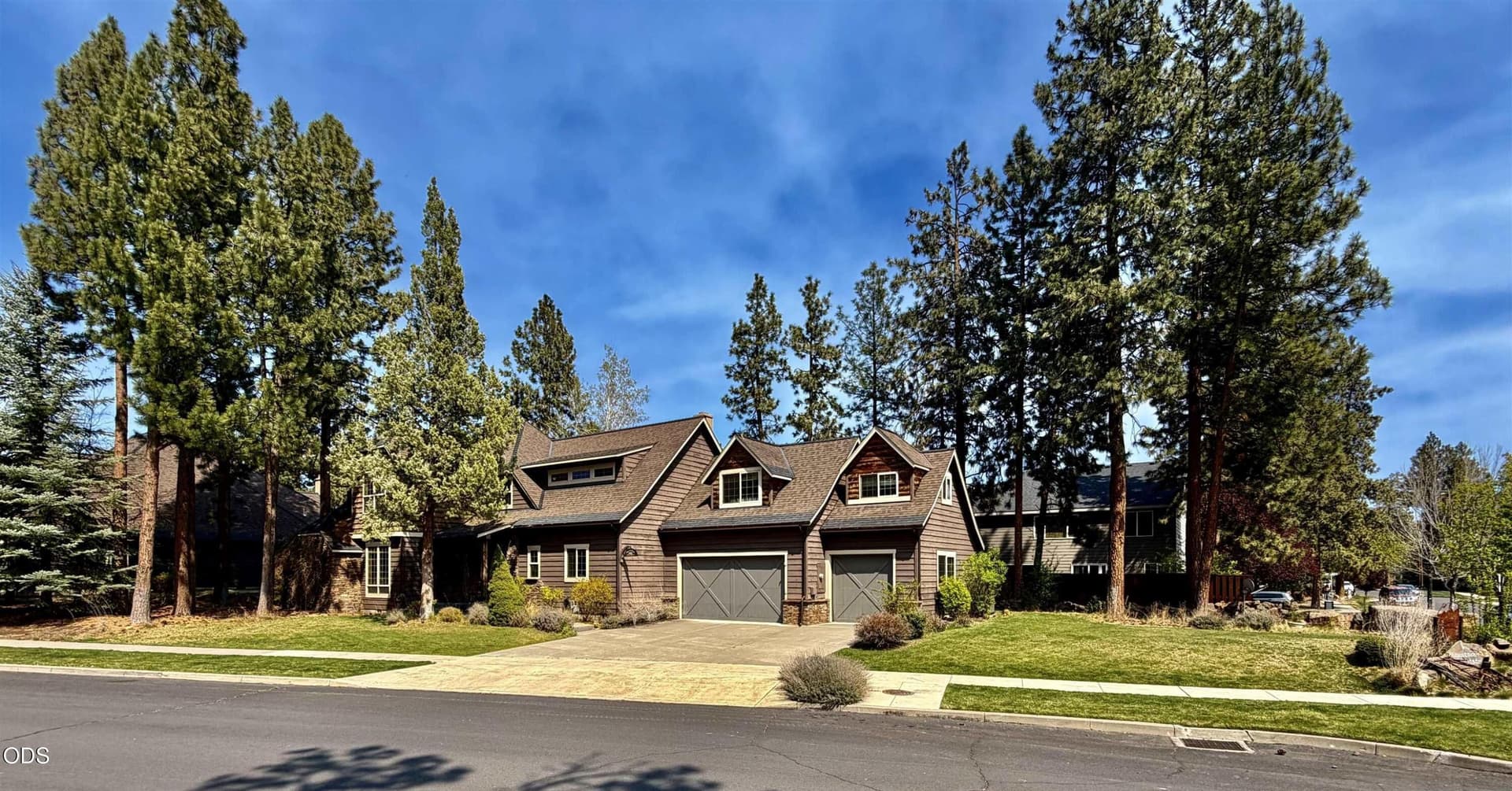 839864-800b39a9-9670-4694-8b9f-c3f2edc06. Photo 3 of 9, 61212 Gorge View Street, Bend, OR 97702