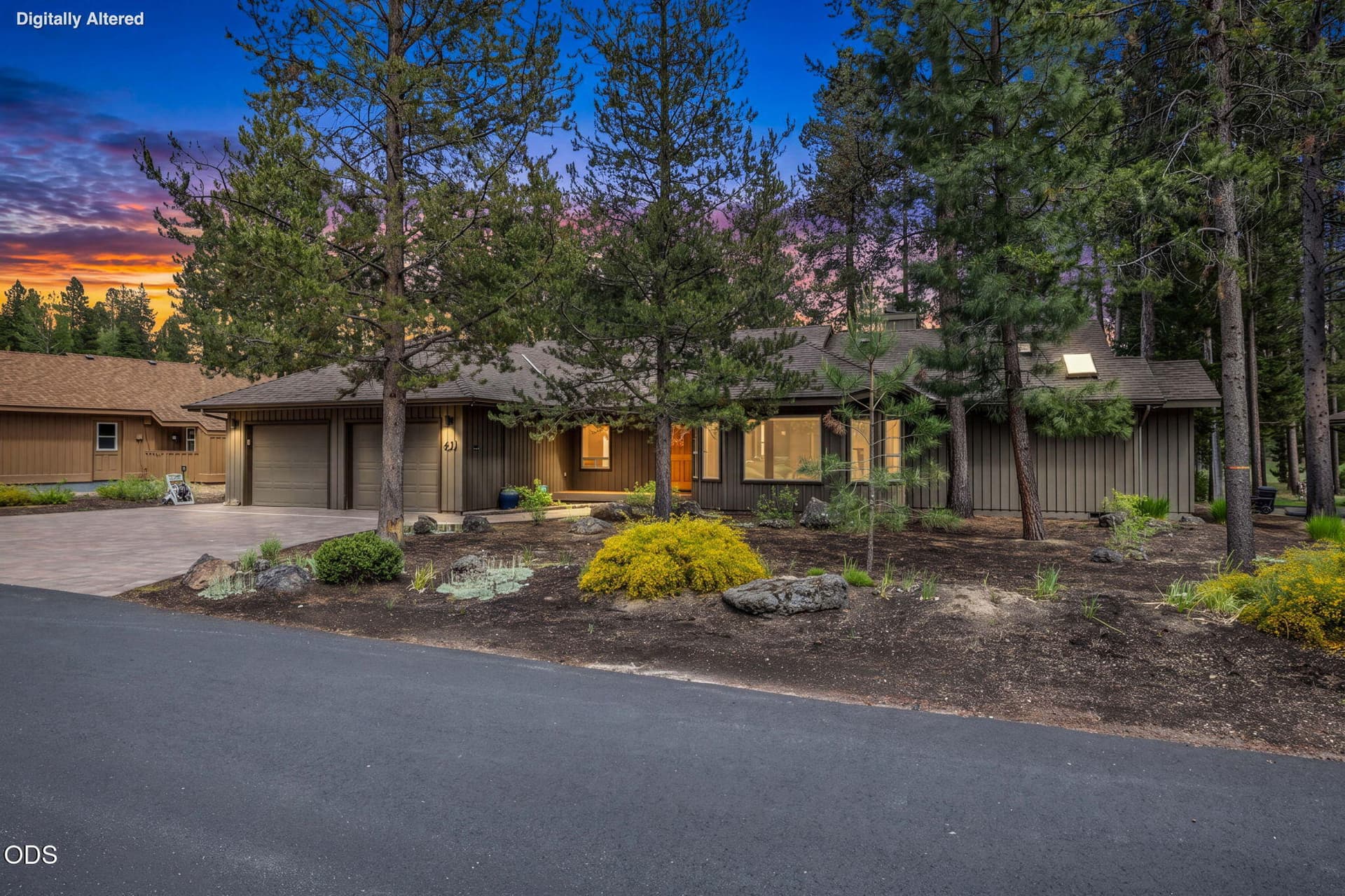 oregon-dtd-3. Photo 2 of 61, 18217 Oregon Loop Unit 41, Sunriver, OR 97707