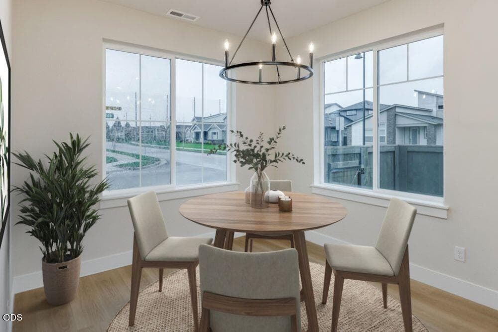 RP499-Arcadia-Classic-DiningRoom. Photo 4 of 26, 3891 NE Petrosa Avenue, Bend, OR 97701