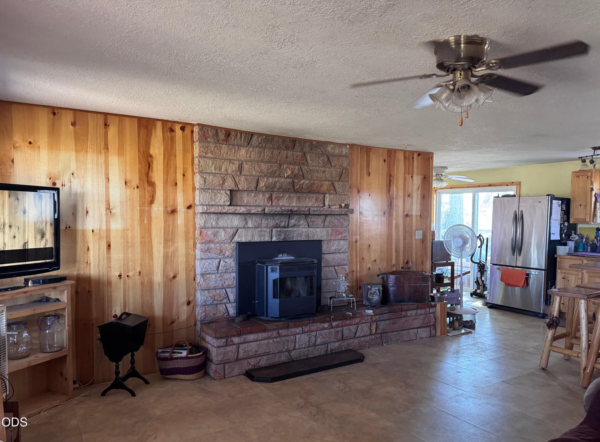 2. Photo 3 of 11, 4520 NE Clark Drive, Madras, OR 97741