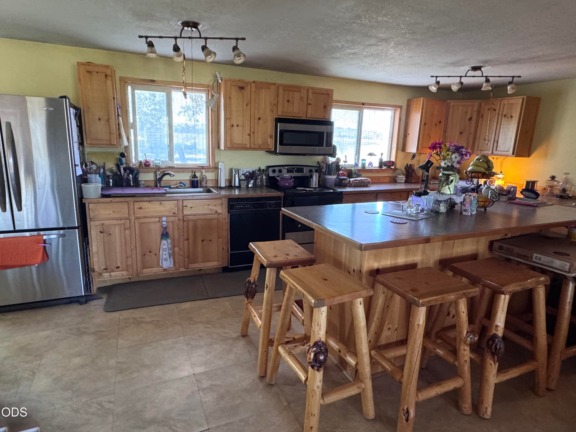 3. Photo 2 of 11, 4520 NE Clark Drive, Madras, OR 97741
