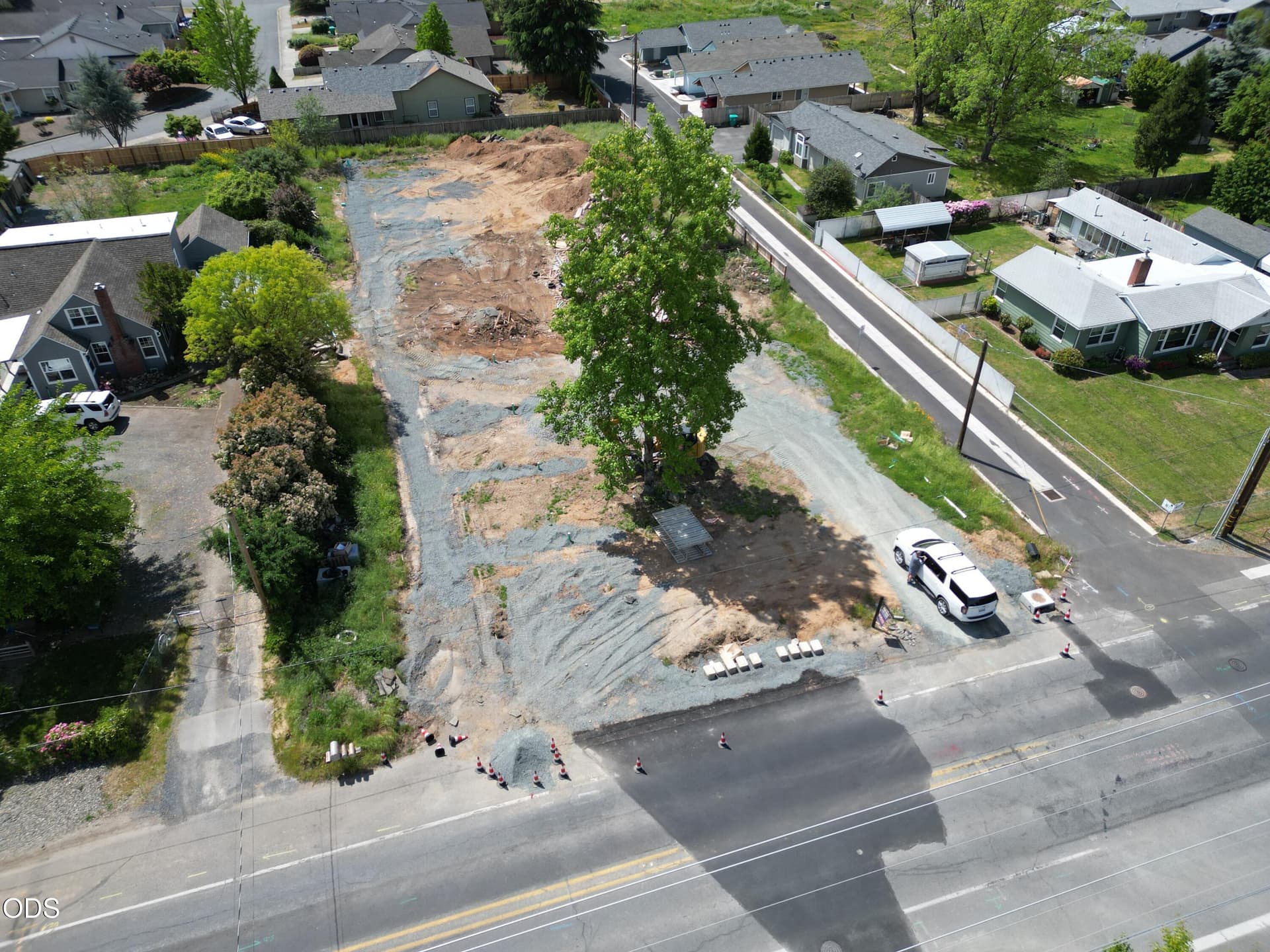 4. Photo 4 of 8, 1419 Fruitdale Drive, Grants Pass, OR 97527