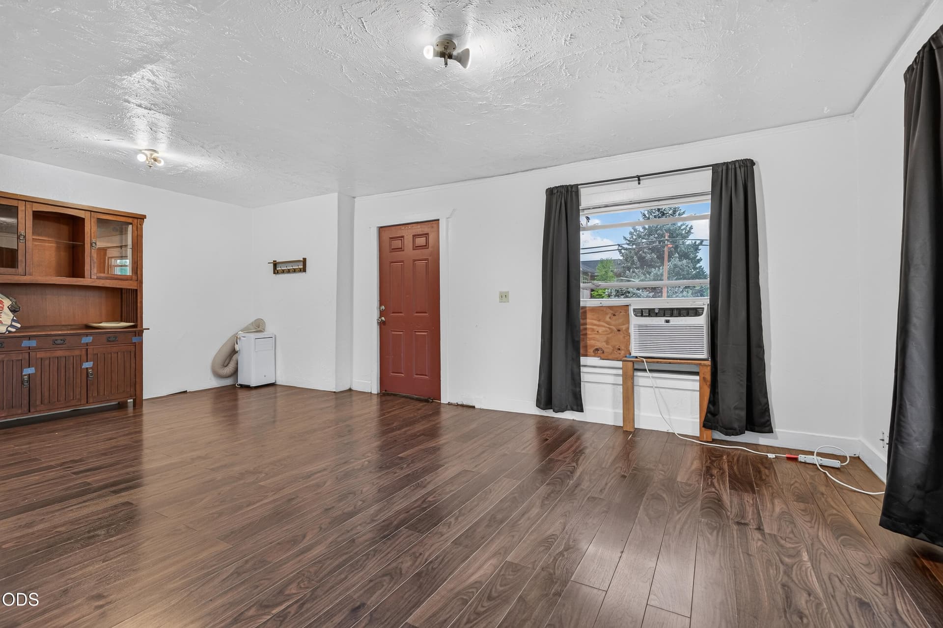9R9A53253. Photo 3 of 21, 625 W Jackson Street, Medford, OR 97501