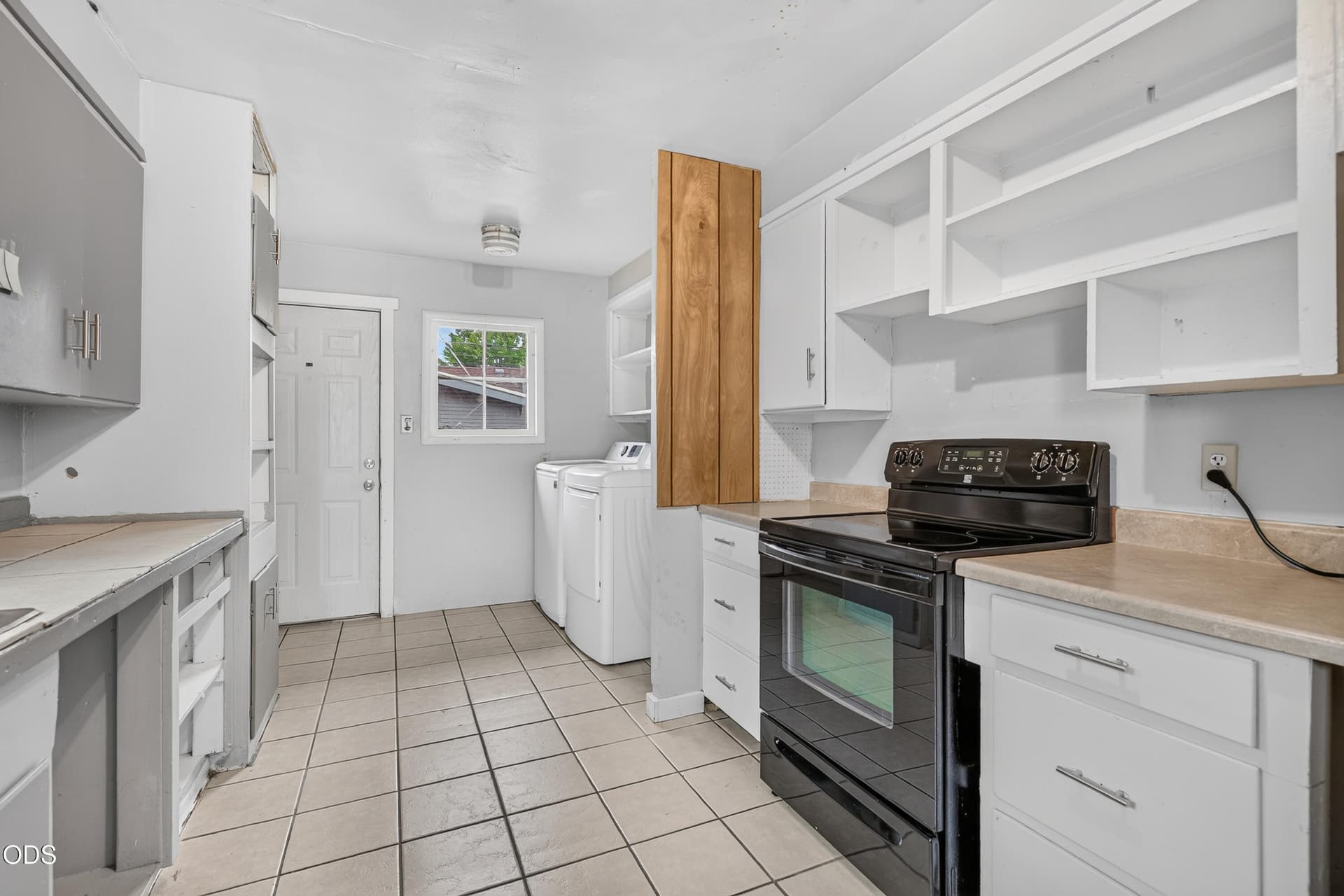 9R9A53533. Photo 5 of 21, 625 W Jackson Street, Medford, OR 97501