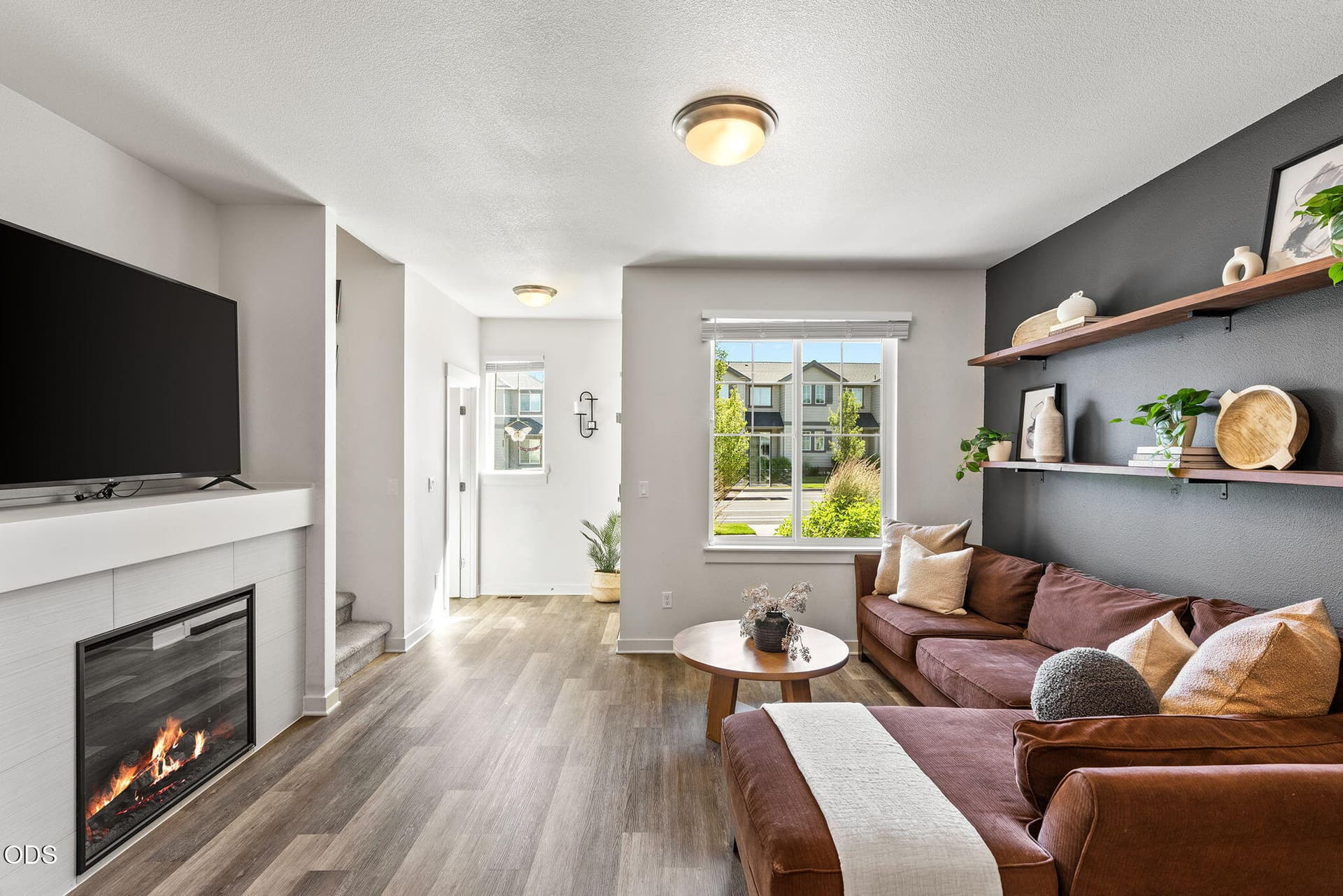 Living Room. Photo 4 of 28, 2547 NE Purcell Boulevard, Bend, OR 97701