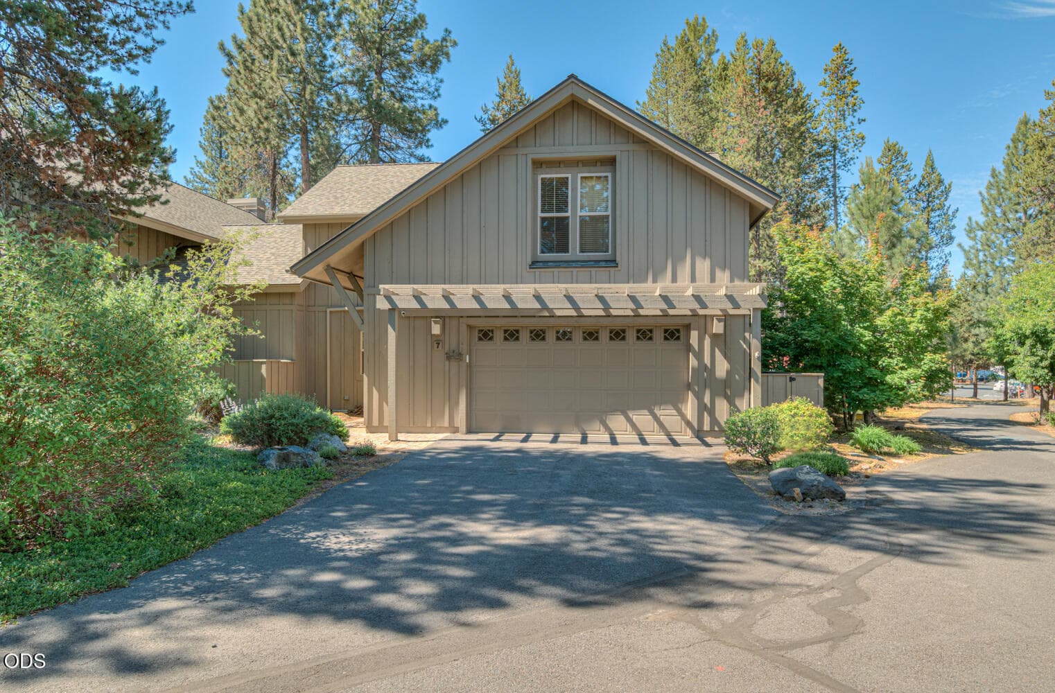 57135 Fremont Crossing, #7, Sunriver, OR. Photo 2 of 29, 57135 Fremont Drive Unit 7, Sunriver, OR 97707