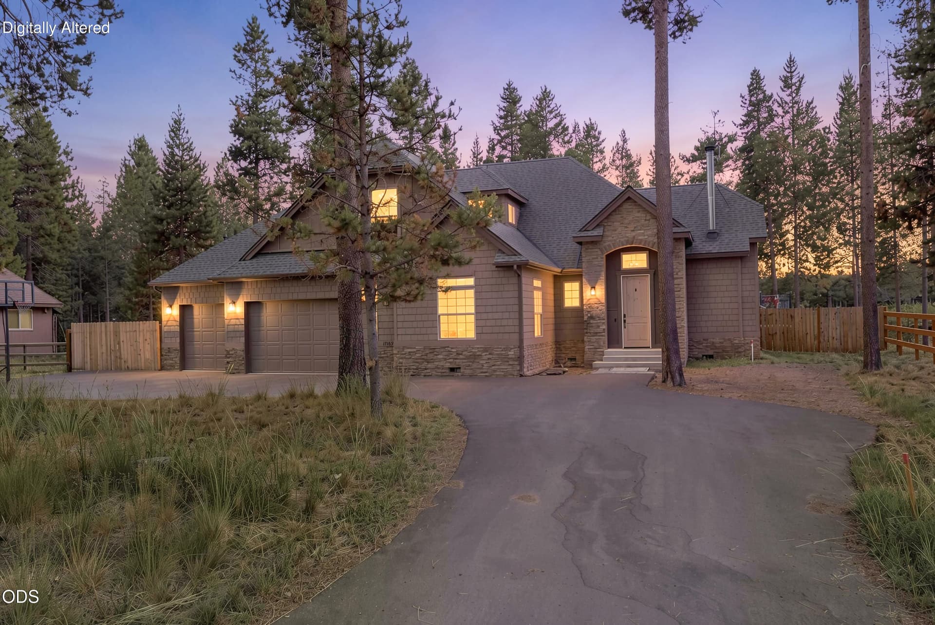 04-Exterior. Photo 2 of 78, 17169 Kingsburg Road, Bend, OR 97707