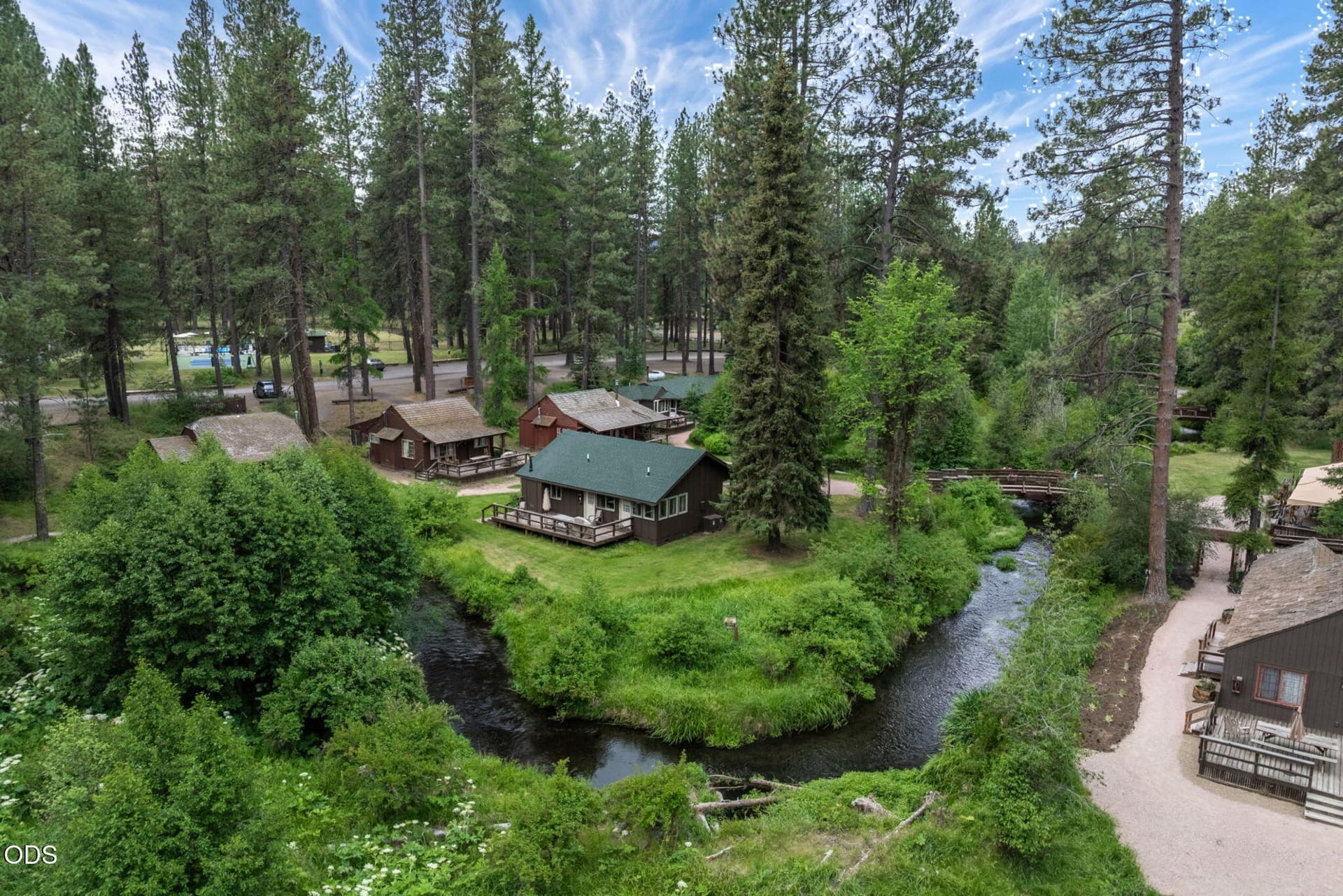 2026_06_25_laks_creek_lodge_drone-26. Photo 2 of 25, 13375 SW Forest Service Road Unit 10, U2, Camp Sherman, OR 97730