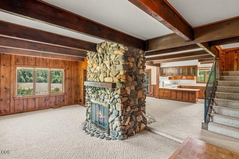 4. Photo 4 of 29, 12974 E Evans Creek Road, Rogue River, OR 97537