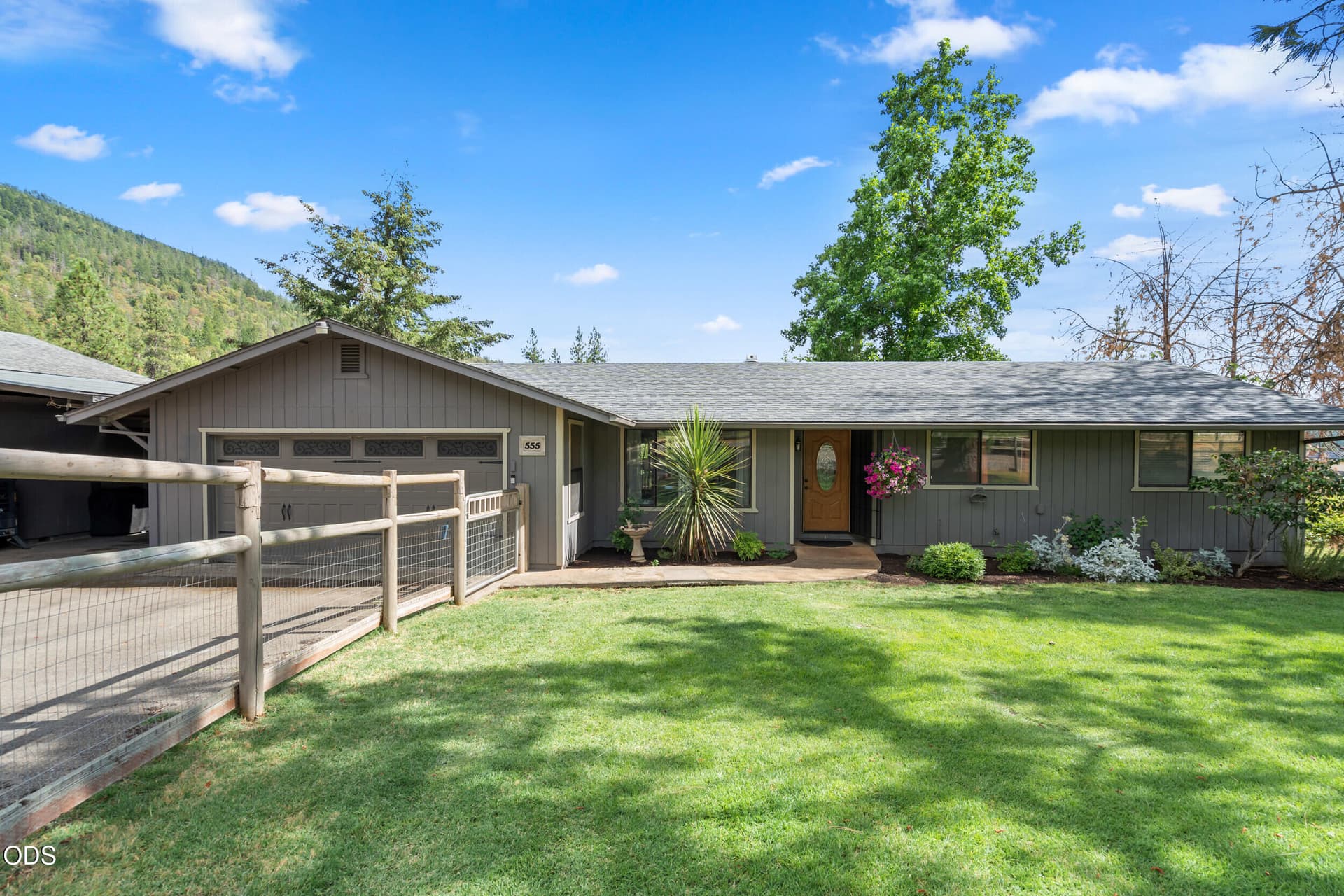 1_555 grouse creek rd-33. Photo 5 of 56, 555 Grouse Creek Road, Grants Pass, OR 97526