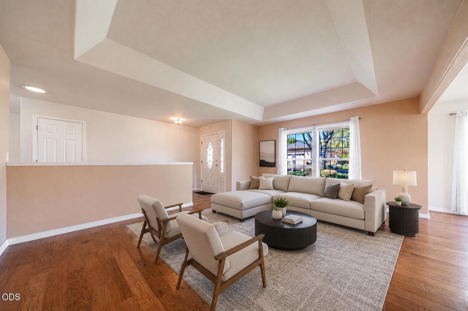 Dixie - Living Room - Staging. Photo 5 of 35, 938 Cypress Point Loop, Ashland, OR 97520