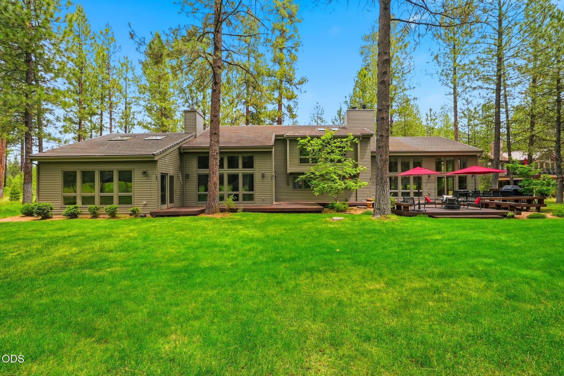 101-web-or-mls-Riley_Visuals_099. Photo 2 of 84, 71190 Fiddleneck Lane Unit GH 14, Black Butte Ranch, OR 97759