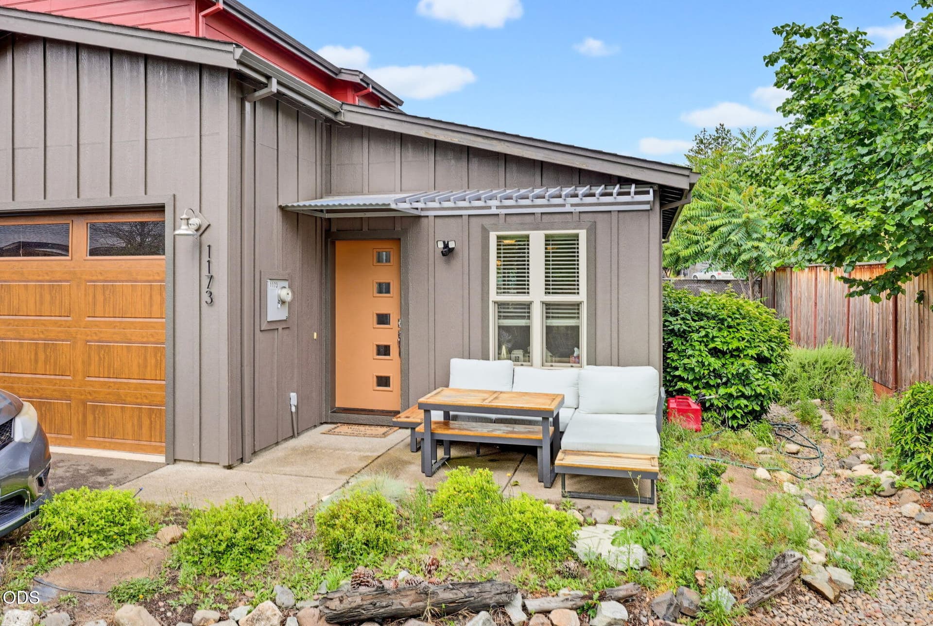 ApxIS00031. Photo 4 of 47, 1169 Iowa Street, Ashland, OR 97520