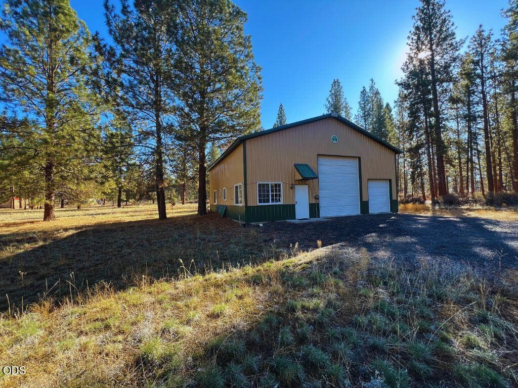 2. Photo 2 of 12, 4733 Swan Drive, Bonanza, OR 97623