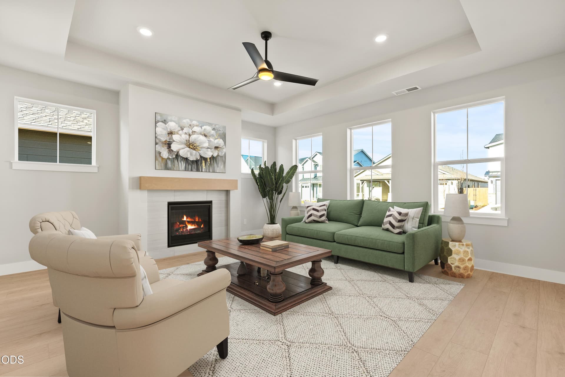 Hero-EST173-Everett-F-Classic-GreatRoom. Photo 4 of 26, 3890 NE Petrosa Avenue, Bend, OR 97701