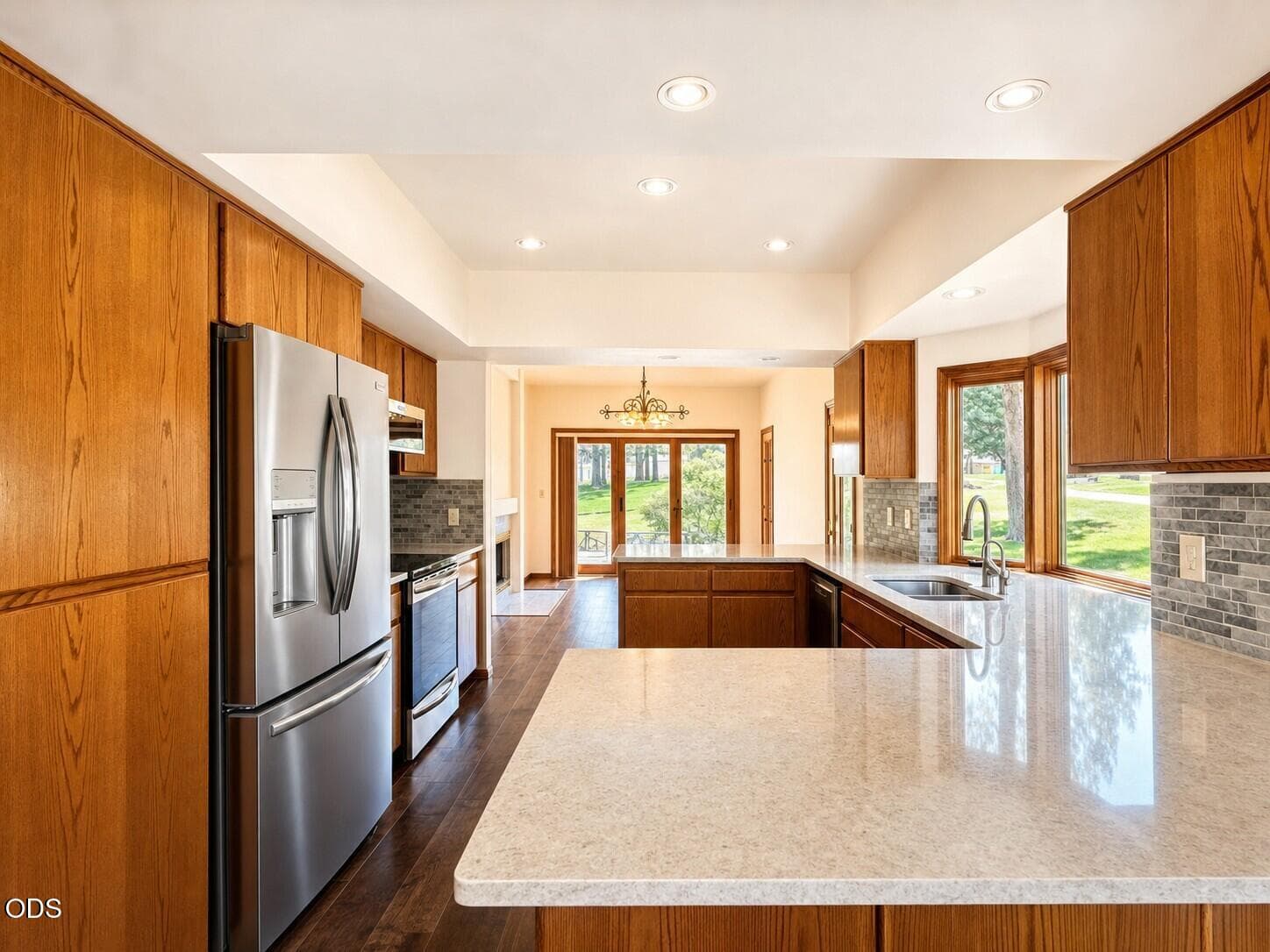 Kitchen. Photo 3 of 38, 60716 Willow Creek Loop, Bend, OR 97702