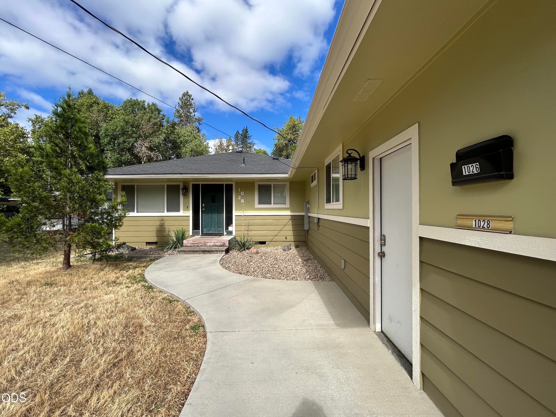 IMG_1548. Photo 1 of 26, 1024 NW Hawthorne Avenue, Grants Pass, OR 97526