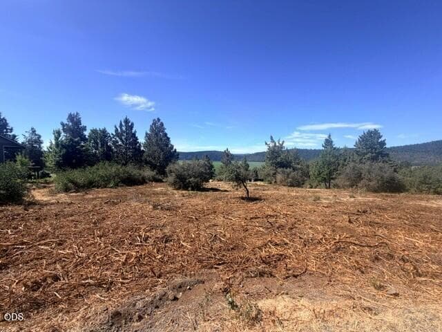 pic 1. Photo 1 of 12, Crossbill Drive Unit 995, Klamath Falls, OR 97601