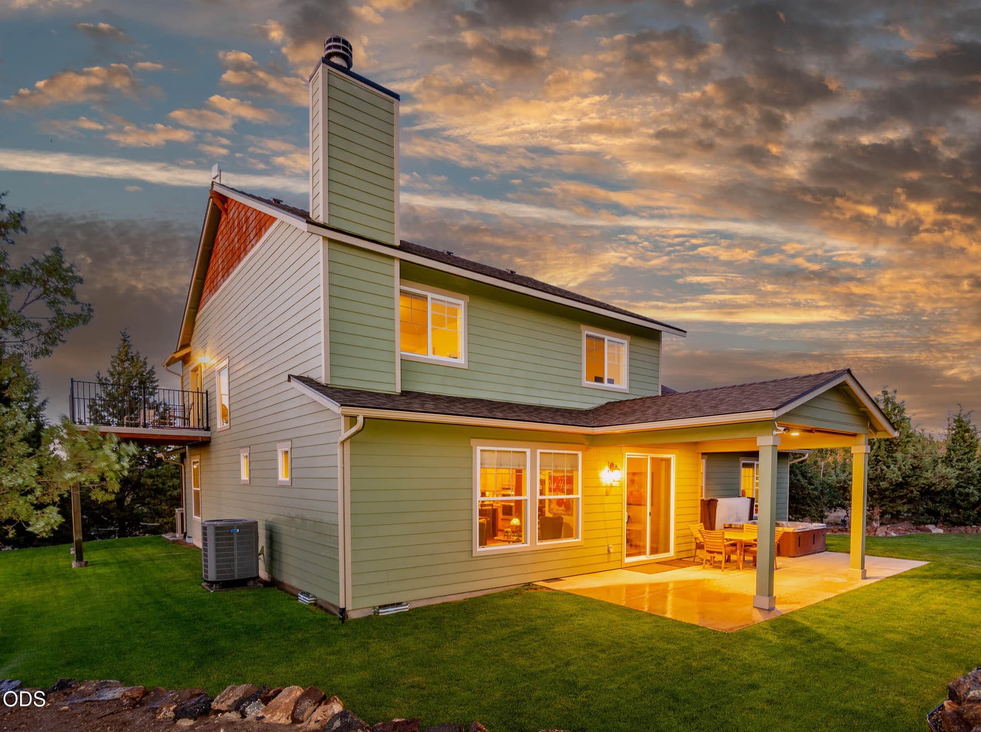 South Yard Evening. Photo 4 of 68, 17101 SE Hopi Road, Prineville, OR 97754