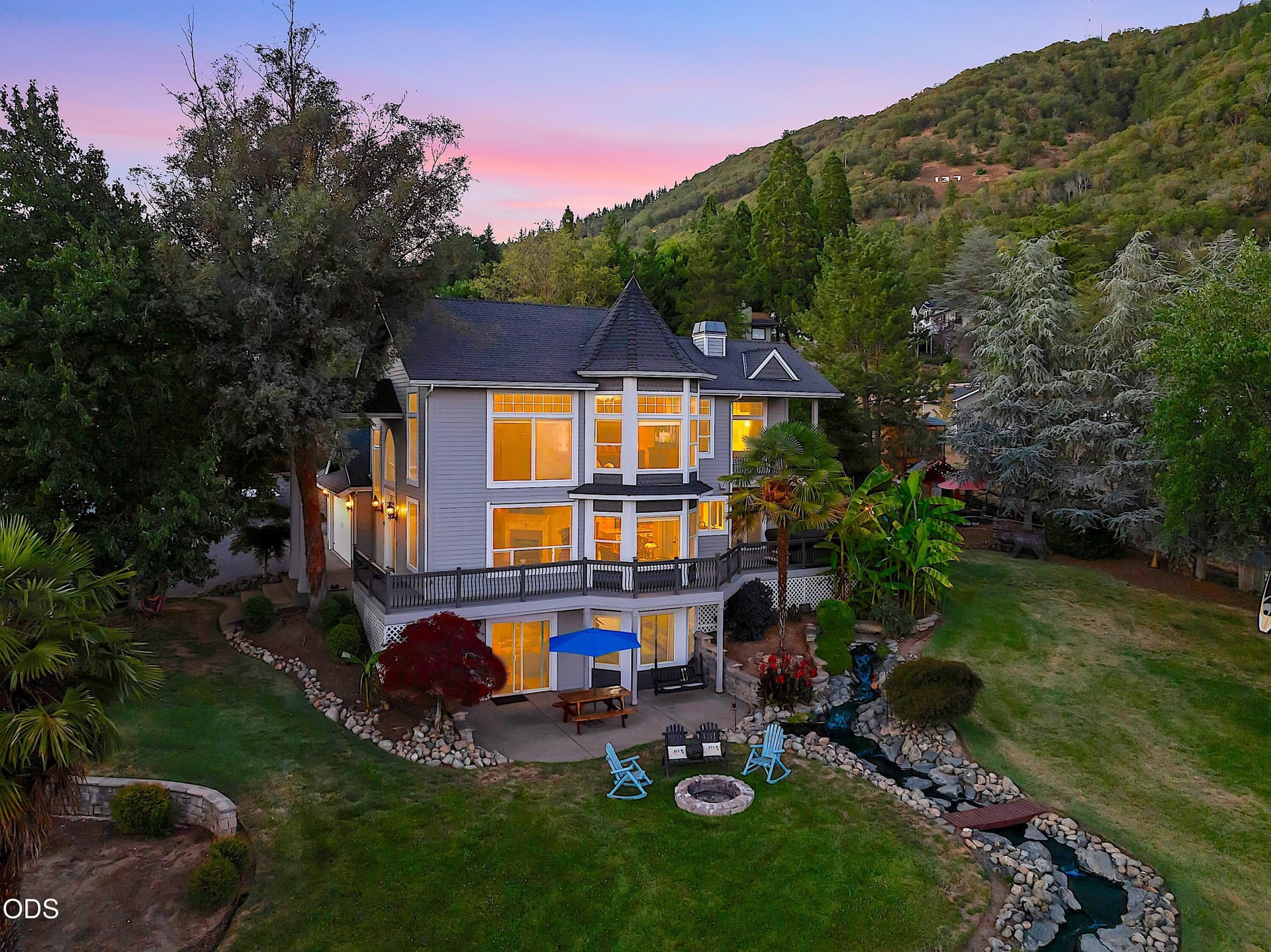 5-Twilight (5 of 6). Photo 2 of 96, 921 NE Beacon Drive, Grants Pass, OR 97526