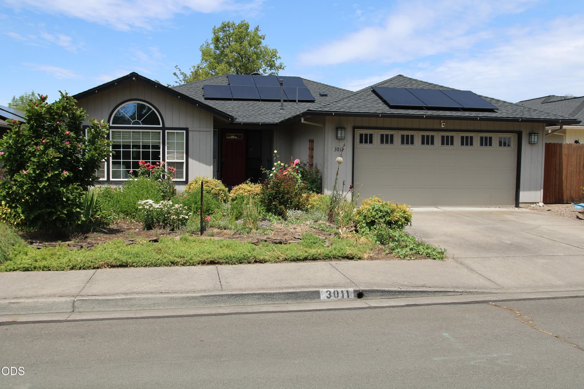 3011 Edgewood 231. Photo 1 of 63, 3011 Edgewood Drive, Medford, OR 97504