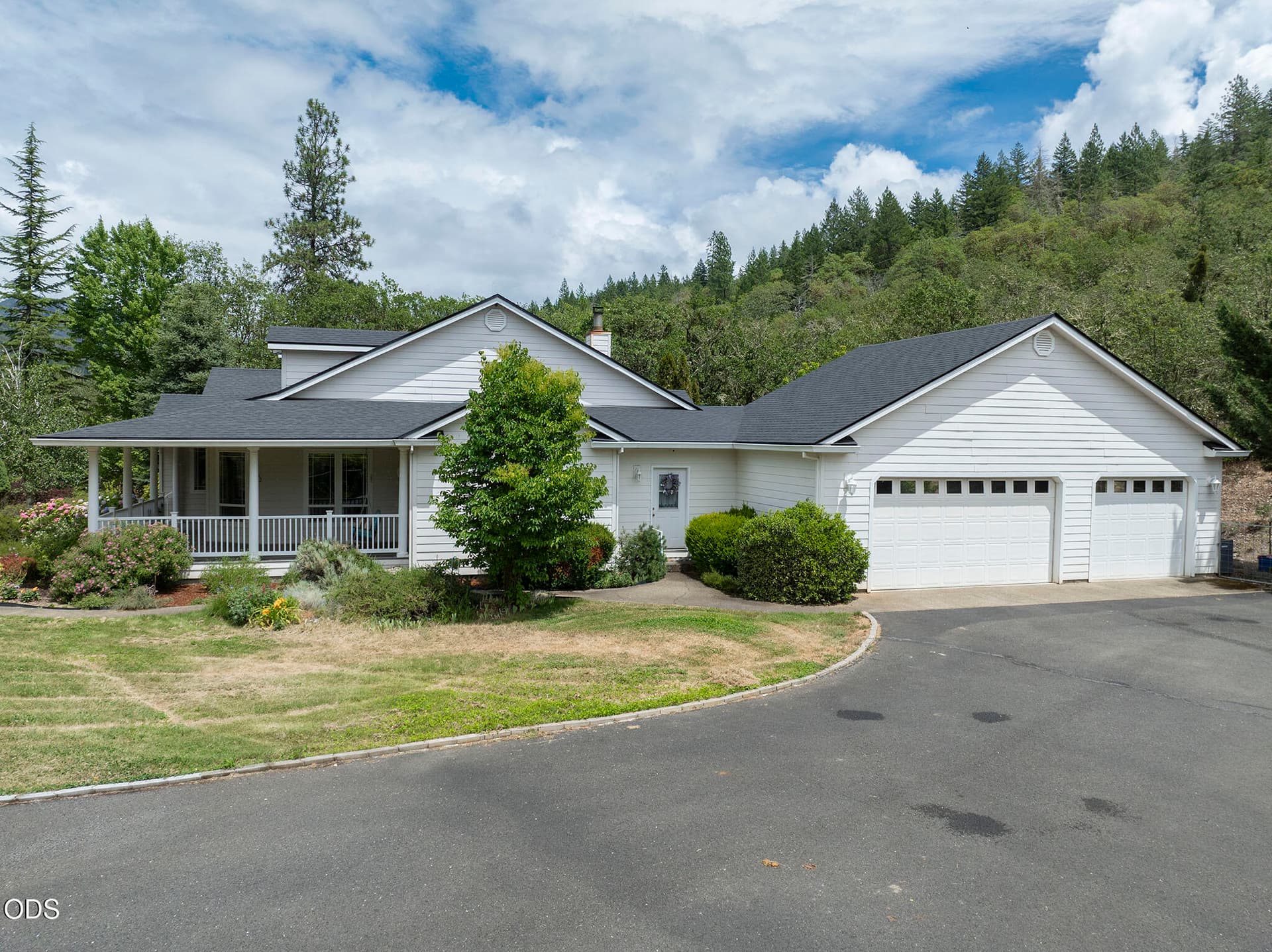 1. Photo 1 of 62, 279 Ridgefield Road, Grants Pass, OR 97527