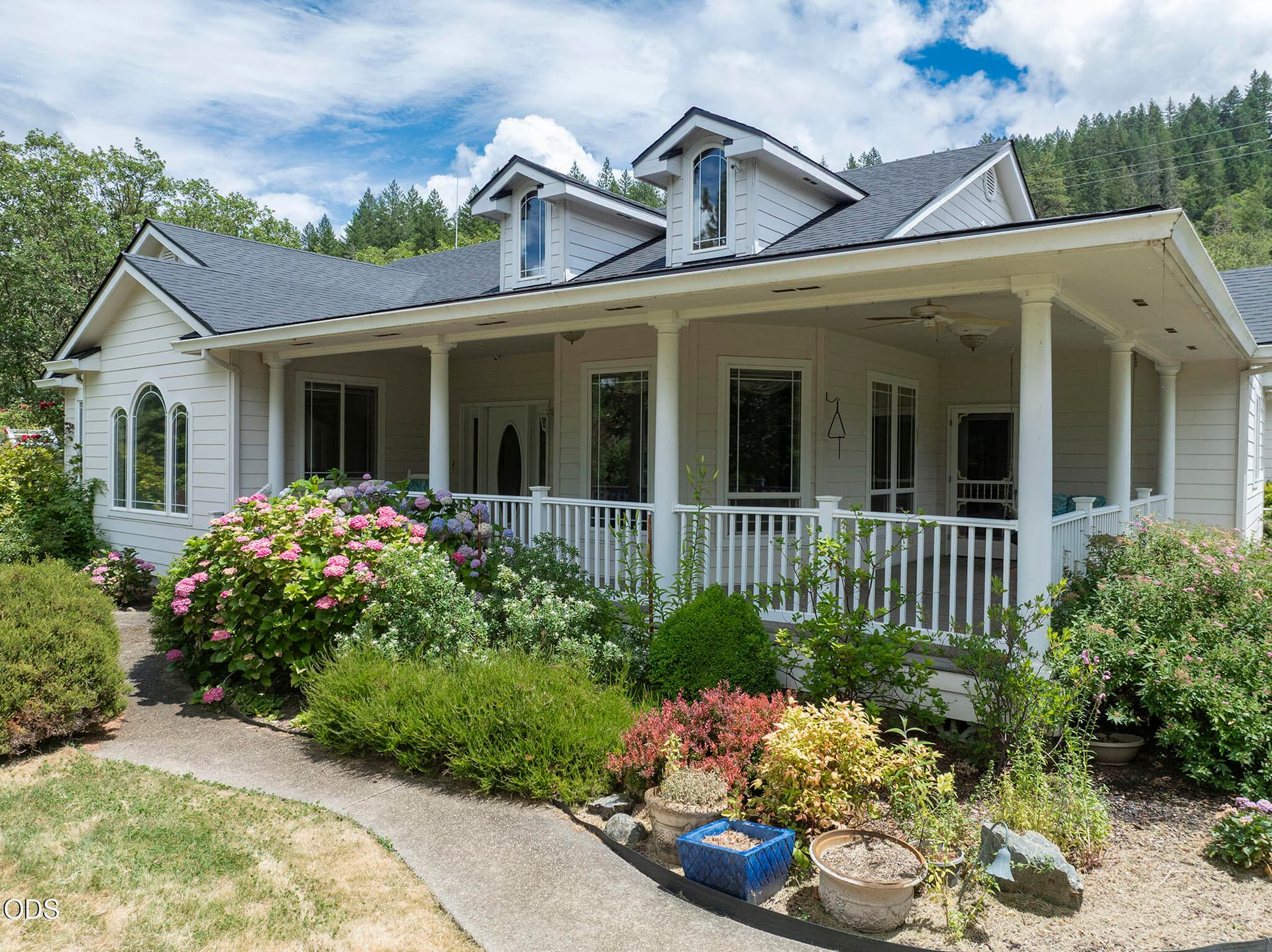 3. Photo 3 of 62, 279 Ridgefield Road, Grants Pass, OR 97527