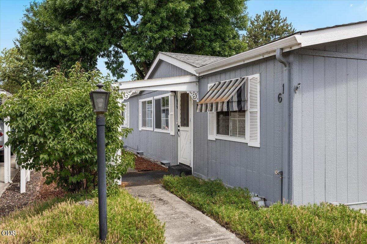coming soon. Photo 1 of 24, 4624 S Pacific Highway Unit UNIT 61, Phoenix, OR 97535