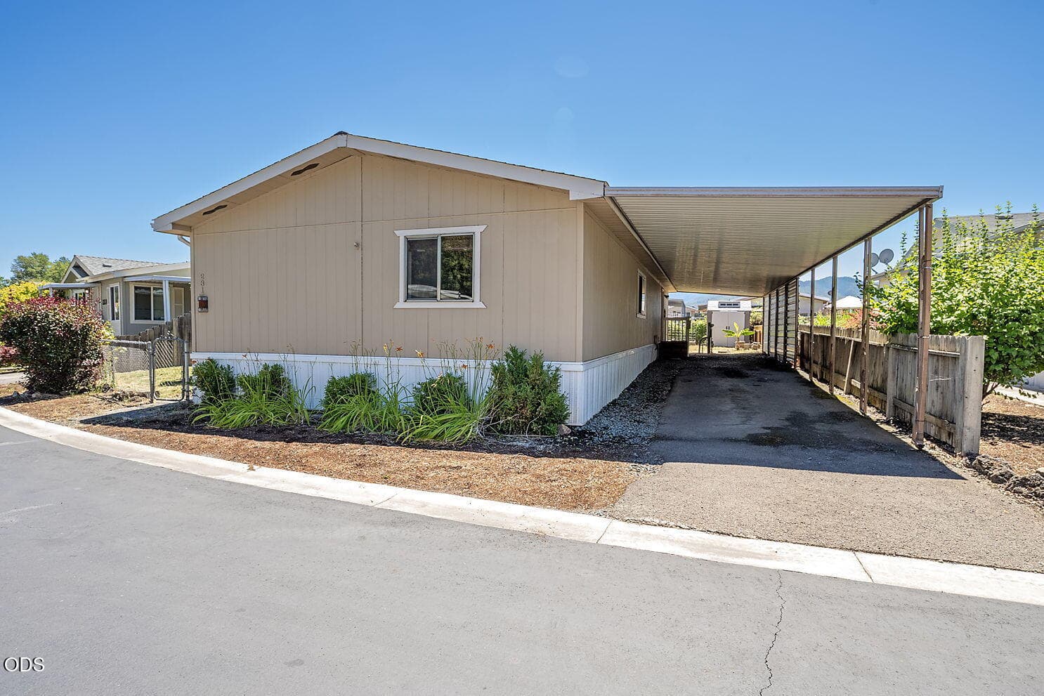 2-web-or-mls-S Pacific 231_002. Photo 2 of 24, 3555 S Pacific Highway Unit SPC 231, Medford, OR 97501