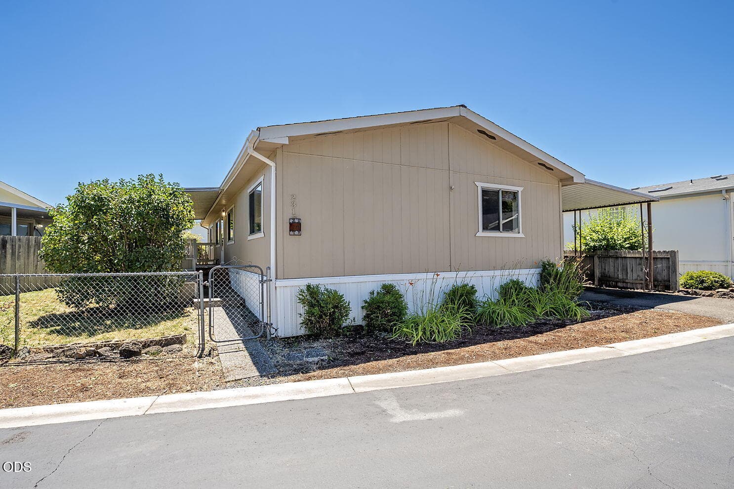 3-web-or-mls-S Pacific 231_004. Photo 3 of 24, 3555 S Pacific Highway Unit SPC 231, Medford, OR 97501