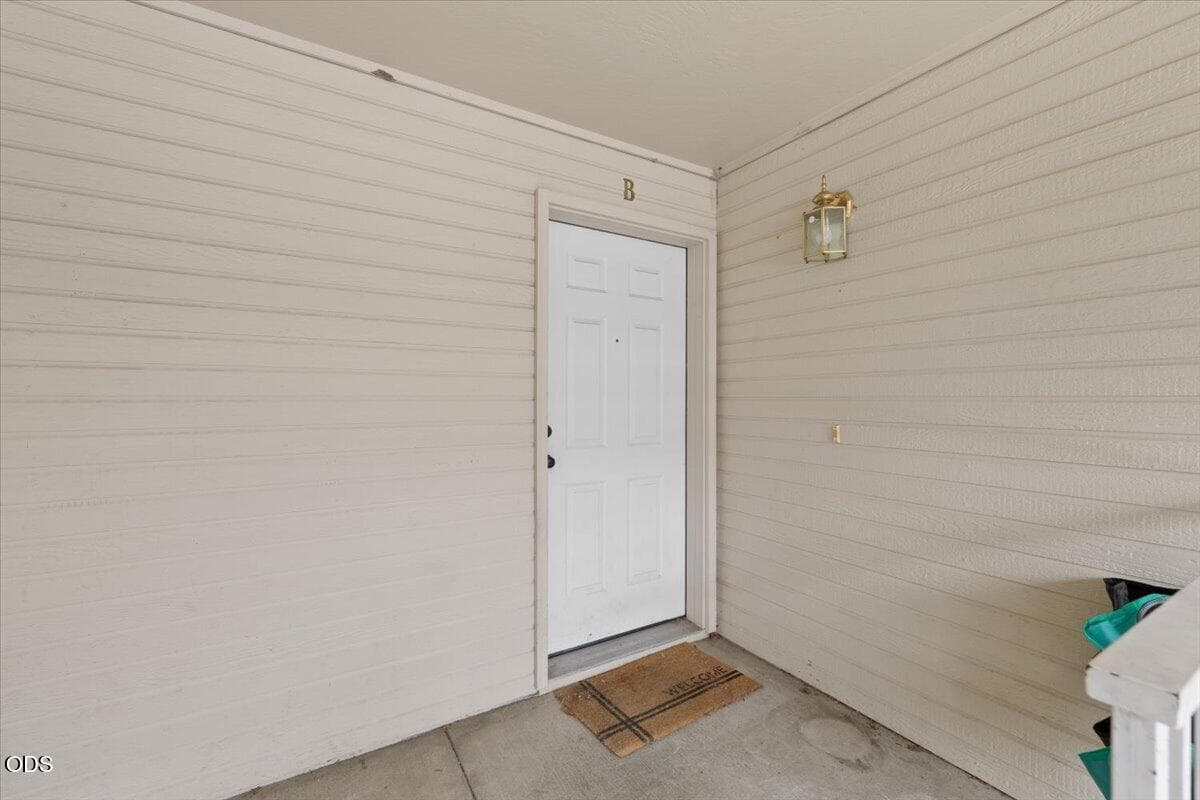 03-CI_9614. Photo 3 of 56, 3060 Sheraton Court, Medford, OR 97504
