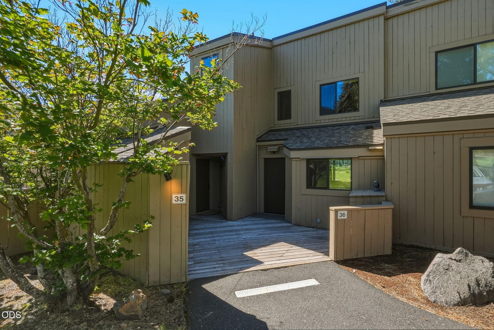 1-web-or-mls-Riley_Visuals_001. Photo 3 of 44, 12900 Hawks Beard Unit Lodge Condo 35/36, Black Butte Ranch, OR 97759