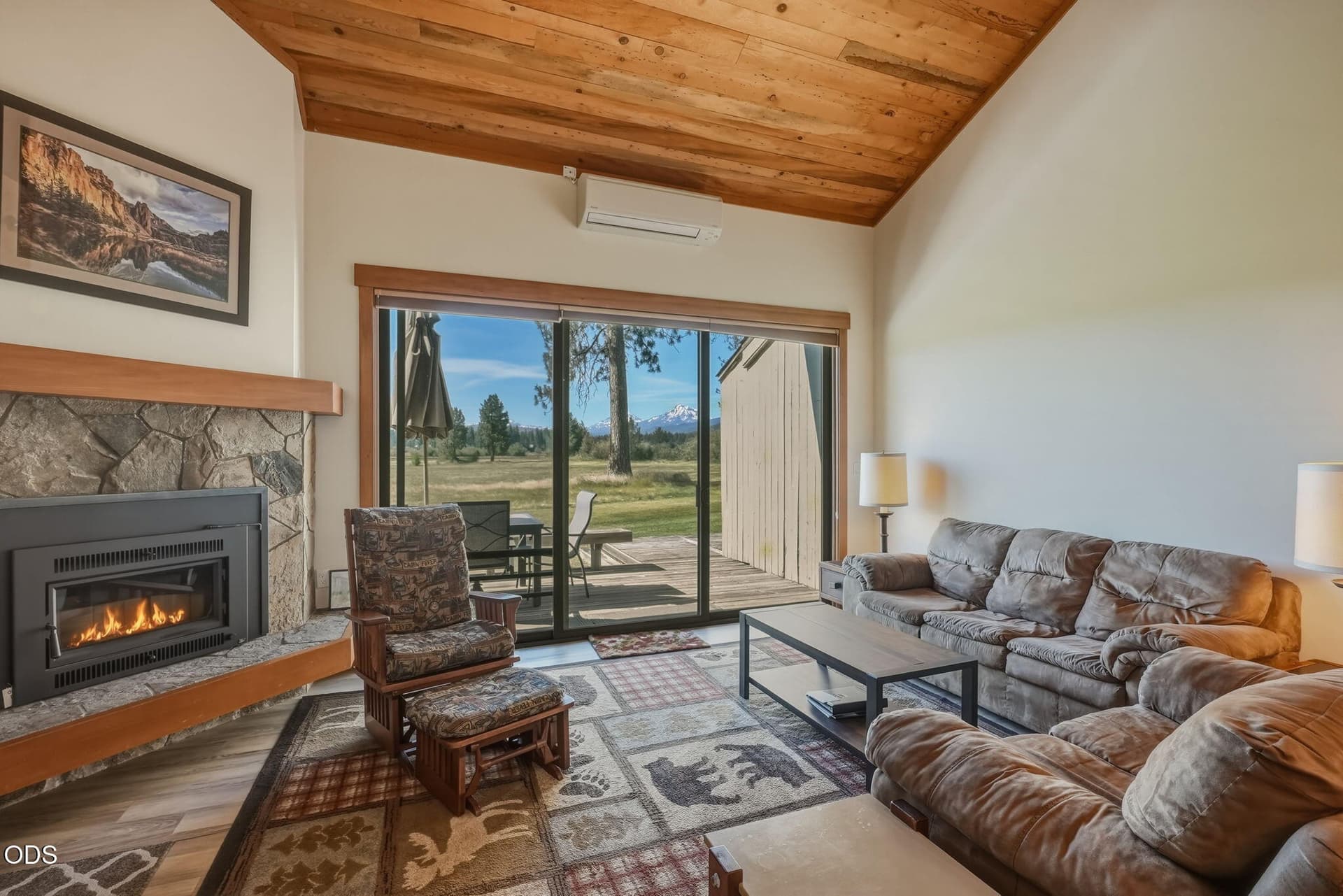 5-web-or-mls-Riley_Visuals_005. Photo 1 of 44, 12900 Hawks Beard Unit Lodge Condo 35/36, Black Butte Ranch, OR 97759