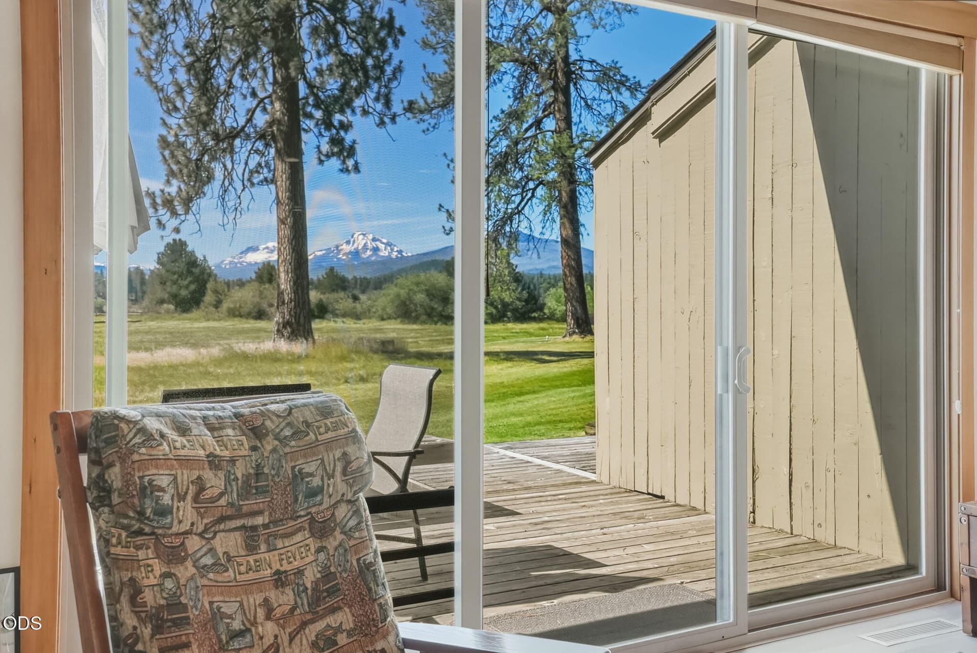 12-web-or-mls-Riley_Visuals_012. Photo 2 of 44, 12900 Hawks Beard Unit Lodge Condo 35/36, Black Butte Ranch, OR 97759