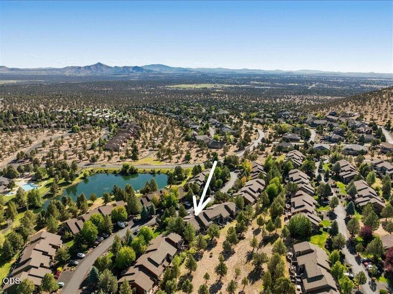 43-Aerial. Photo 4 of 67, 1395 Highland View Loop, Redmond, OR 97756