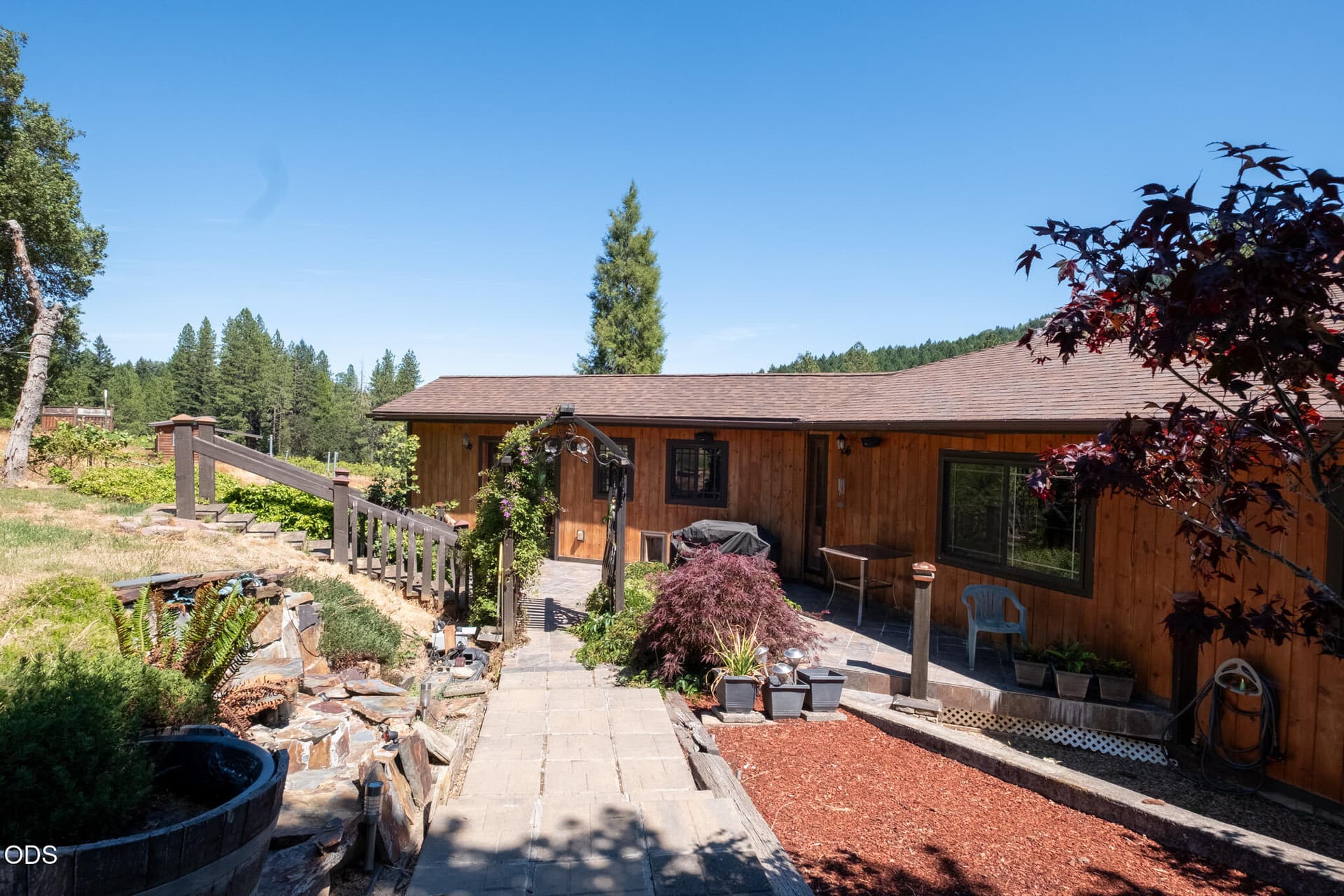DSCF1852. Photo 2 of 65, 1329 Larson Road, Roseburg, OR 97471