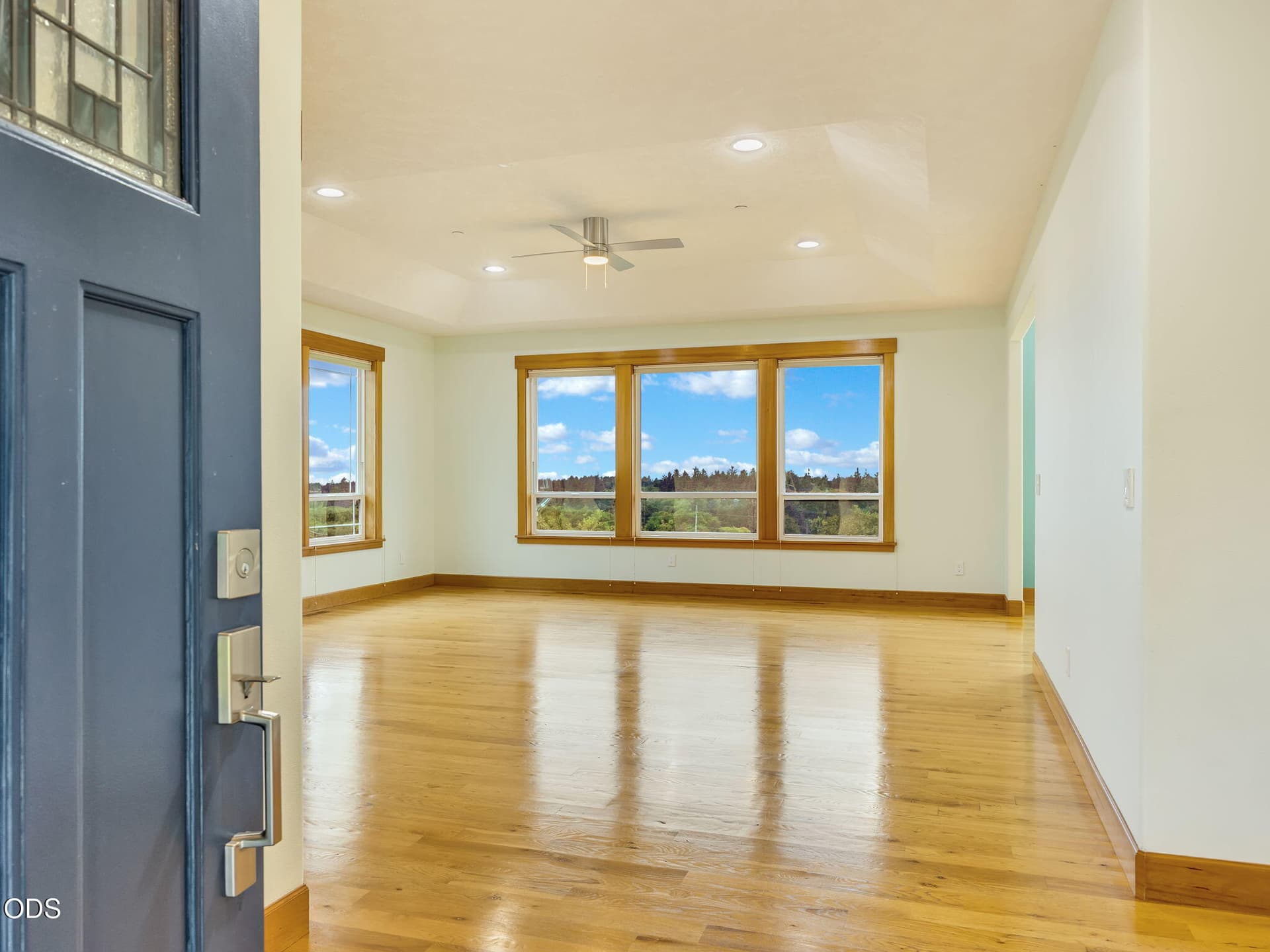 Living Room/Entrance - # 1. Photo 5 of 47, 2144 Middle Fork Circle, Seaside, OR 97138