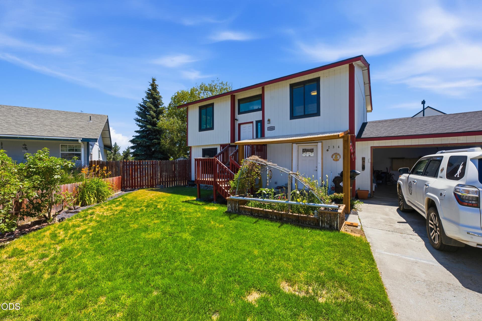 2346 SW 20th Ct-1. Photo 2 of 41, 2346 SW 20th Court, Redmond, OR 97756