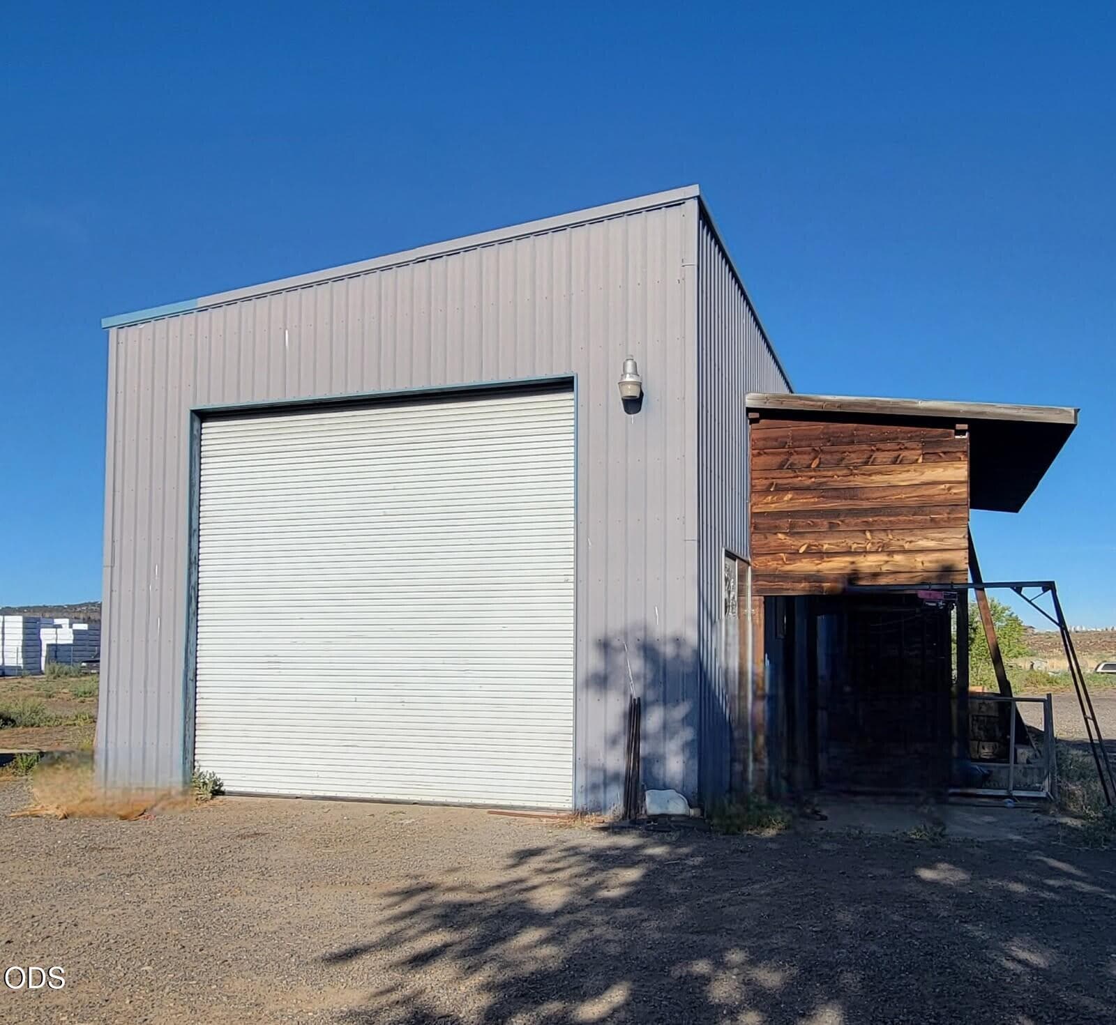 5d87a428-4925-4592-bd22-b3fa8c7305cd. Photo 4 of 15, NW Lamonta Road, Prineville, OR 97754