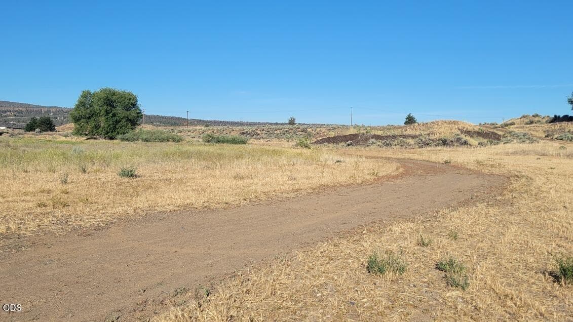 37105769-6fb3-47bf-8349-e0f6b732000a. Photo 3 of 15, NW Lamonta Road, Prineville, OR 97754